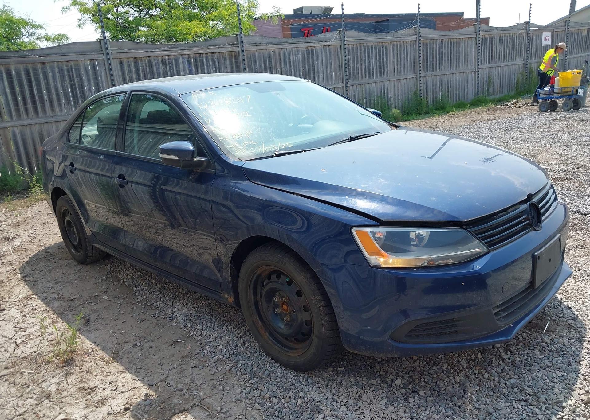 2011 VOLKSWAGEN JETTA