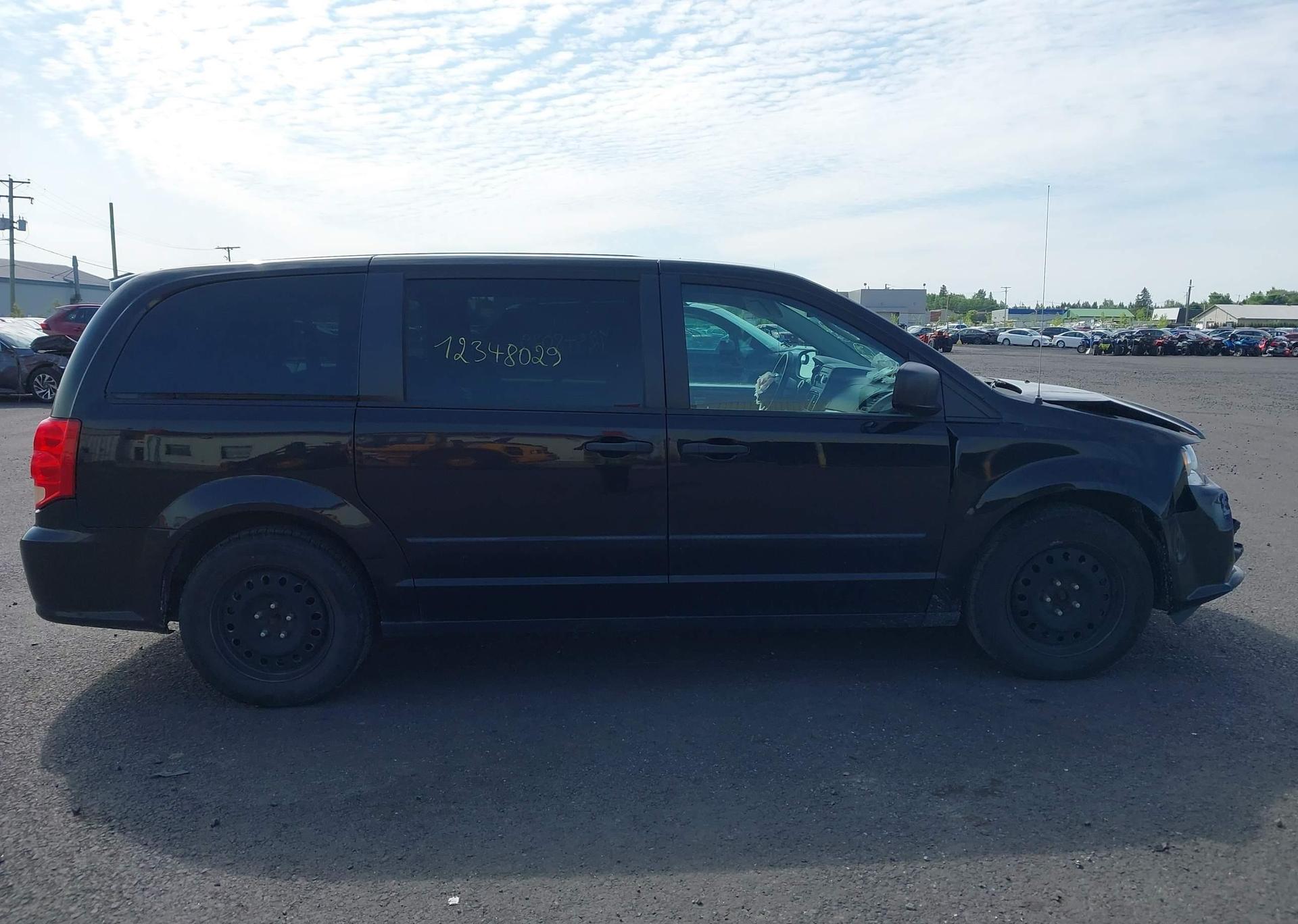 2016 DODGE GRAND CARAVAN SE