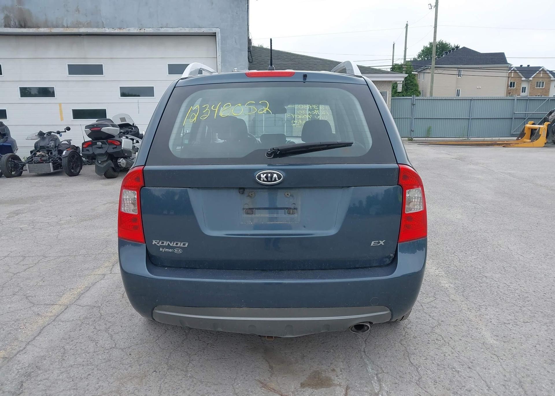 2012 KIA RONDO