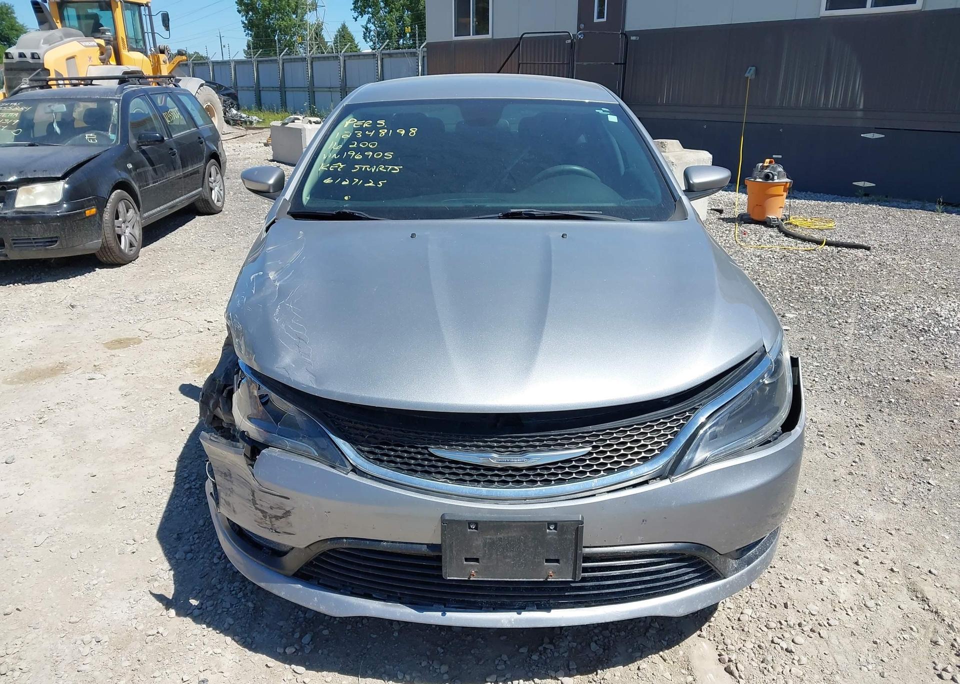 2016 CHRYSLER 200 LX