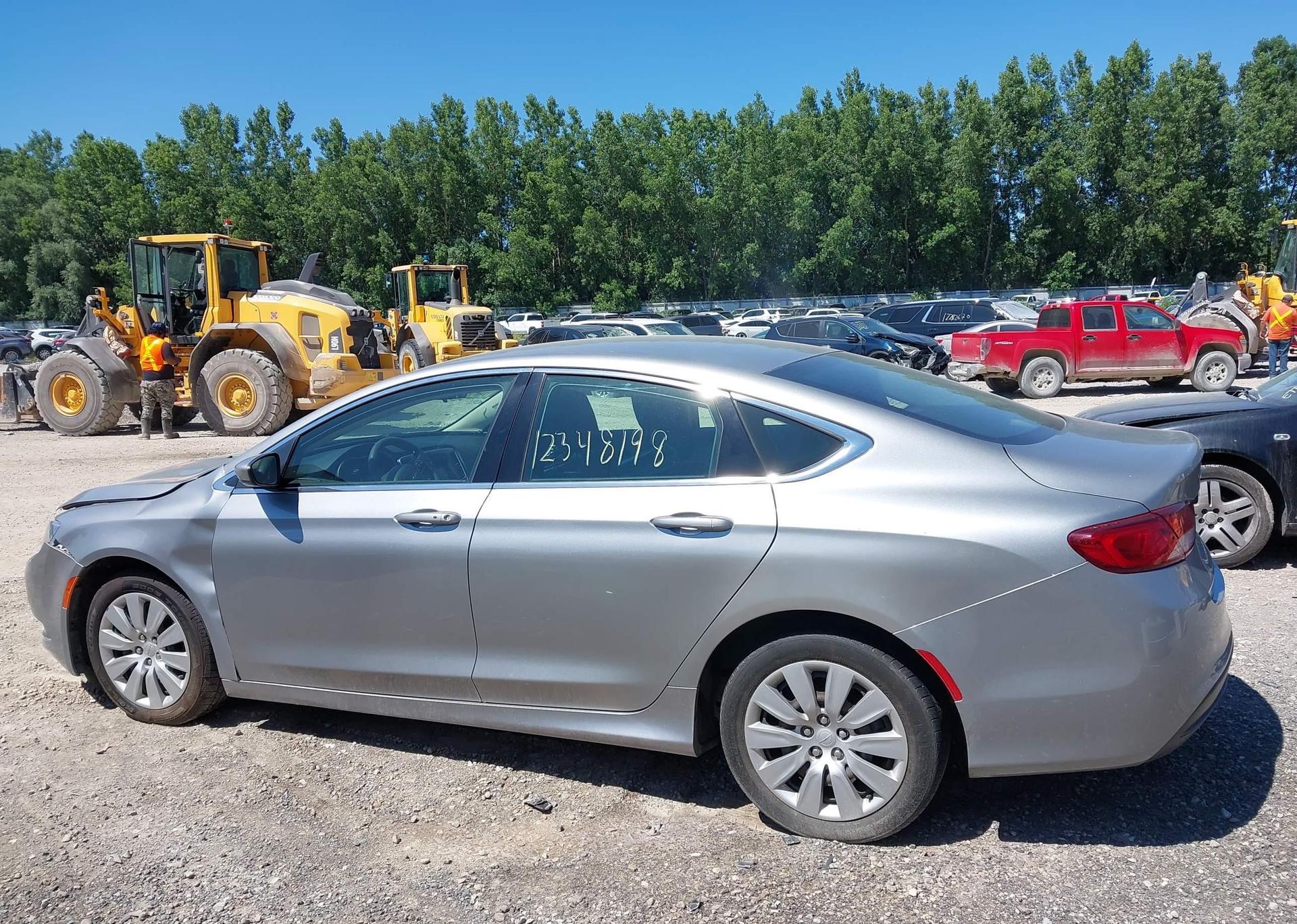 2016 CHRYSLER 200 LX
