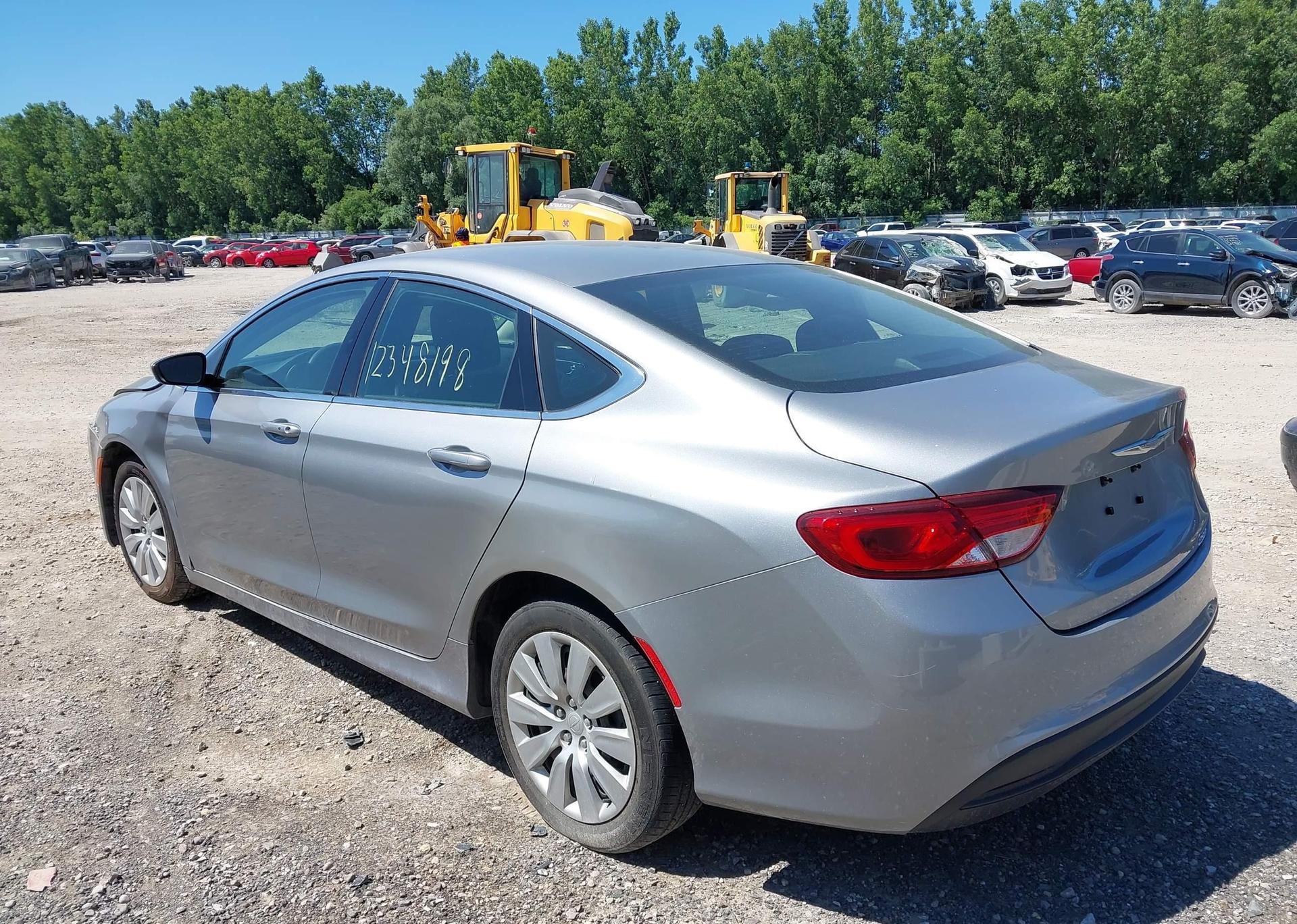2016 CHRYSLER 200 LX