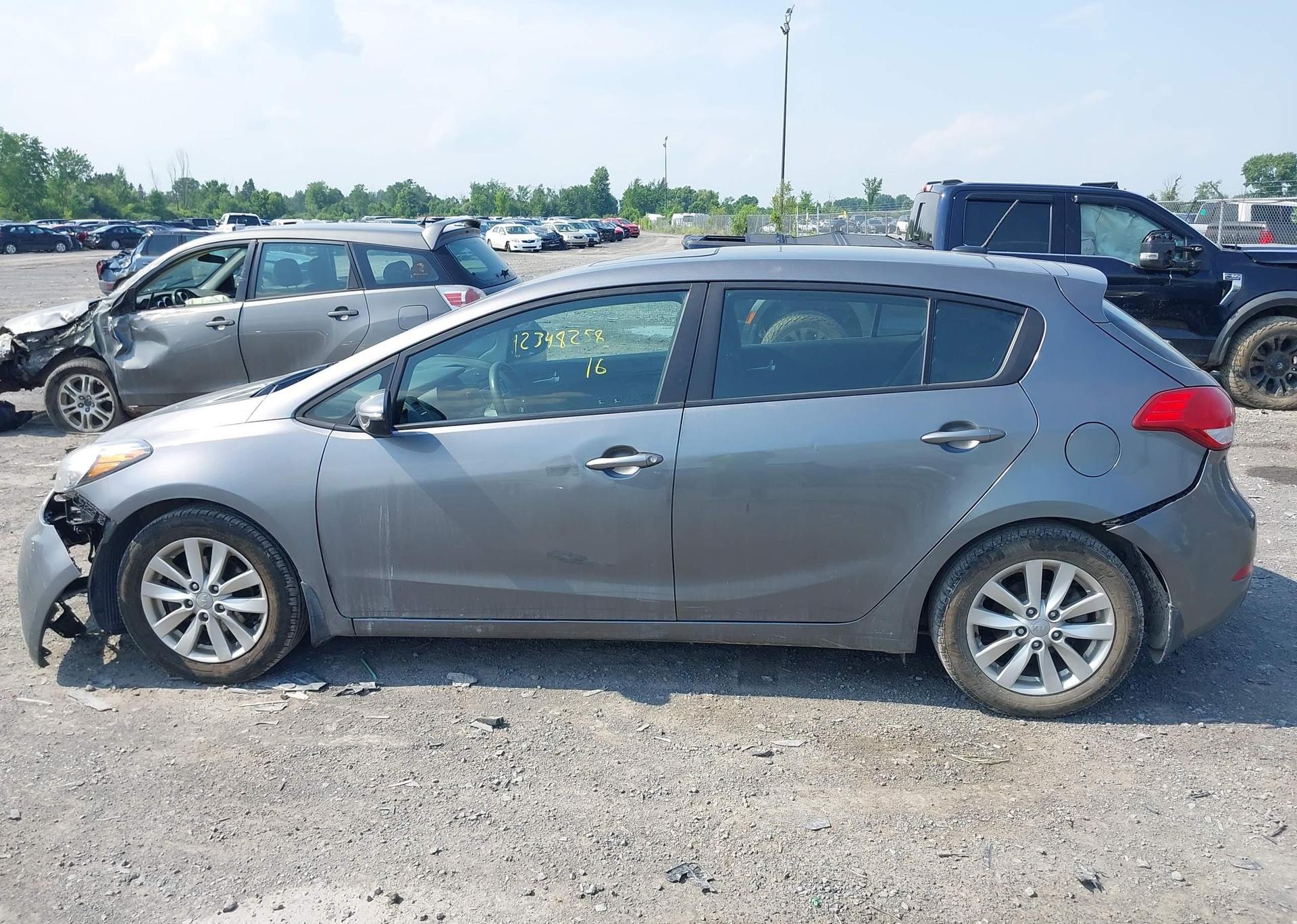 2016 KIA FORTE 2.0L EX