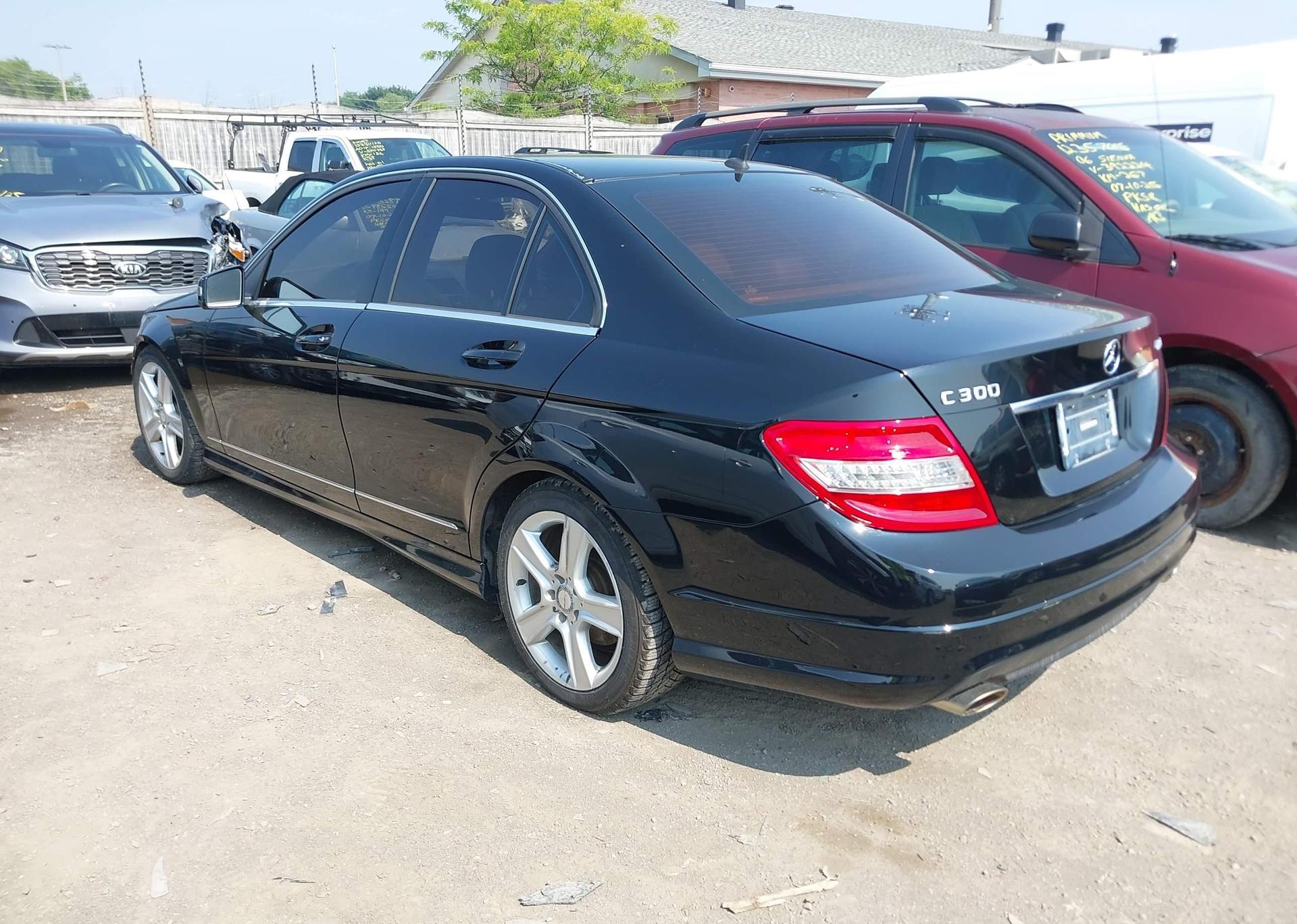 2011 MERCEDES-BENZ C 300 4MATIC