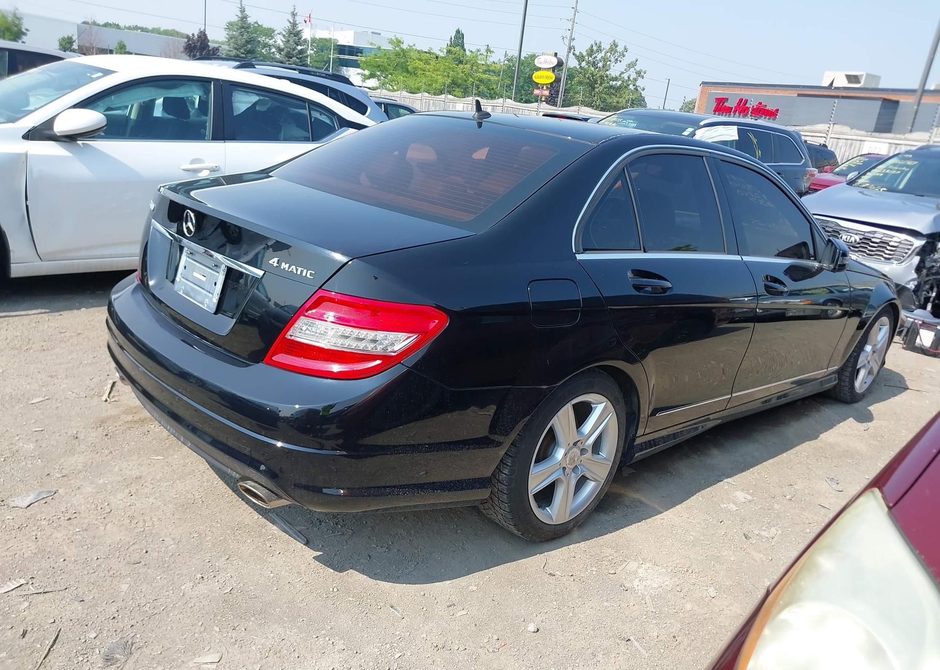 2011 MERCEDES-BENZ C 300 4MATIC