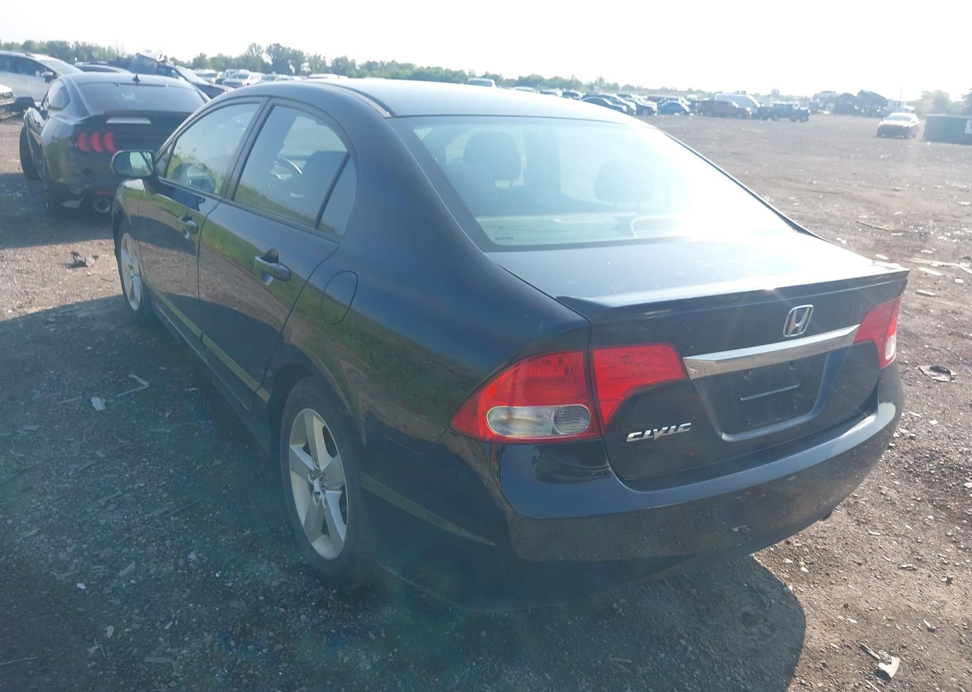 2011 HONDA CIVIC SE