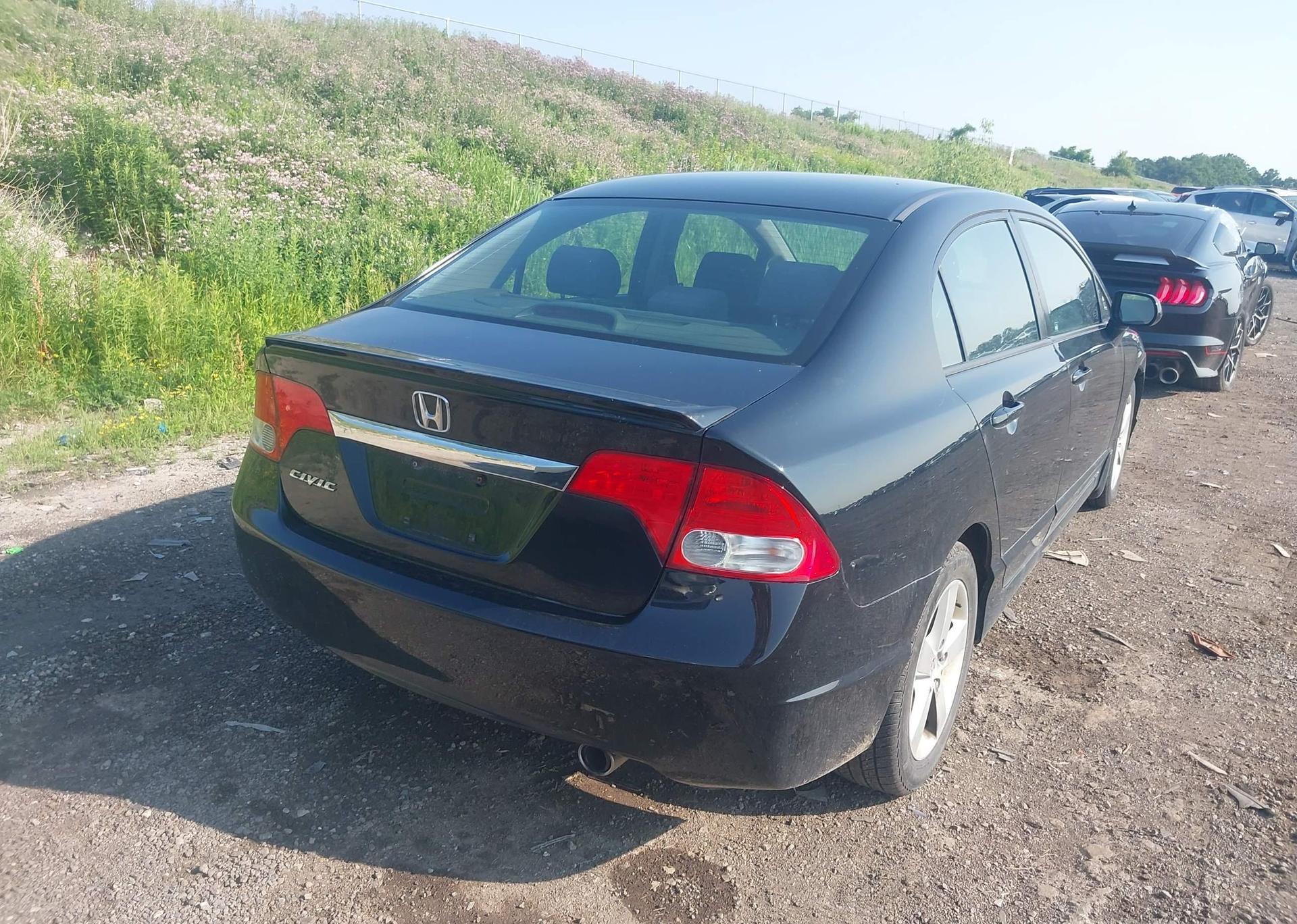 2011 HONDA CIVIC SE