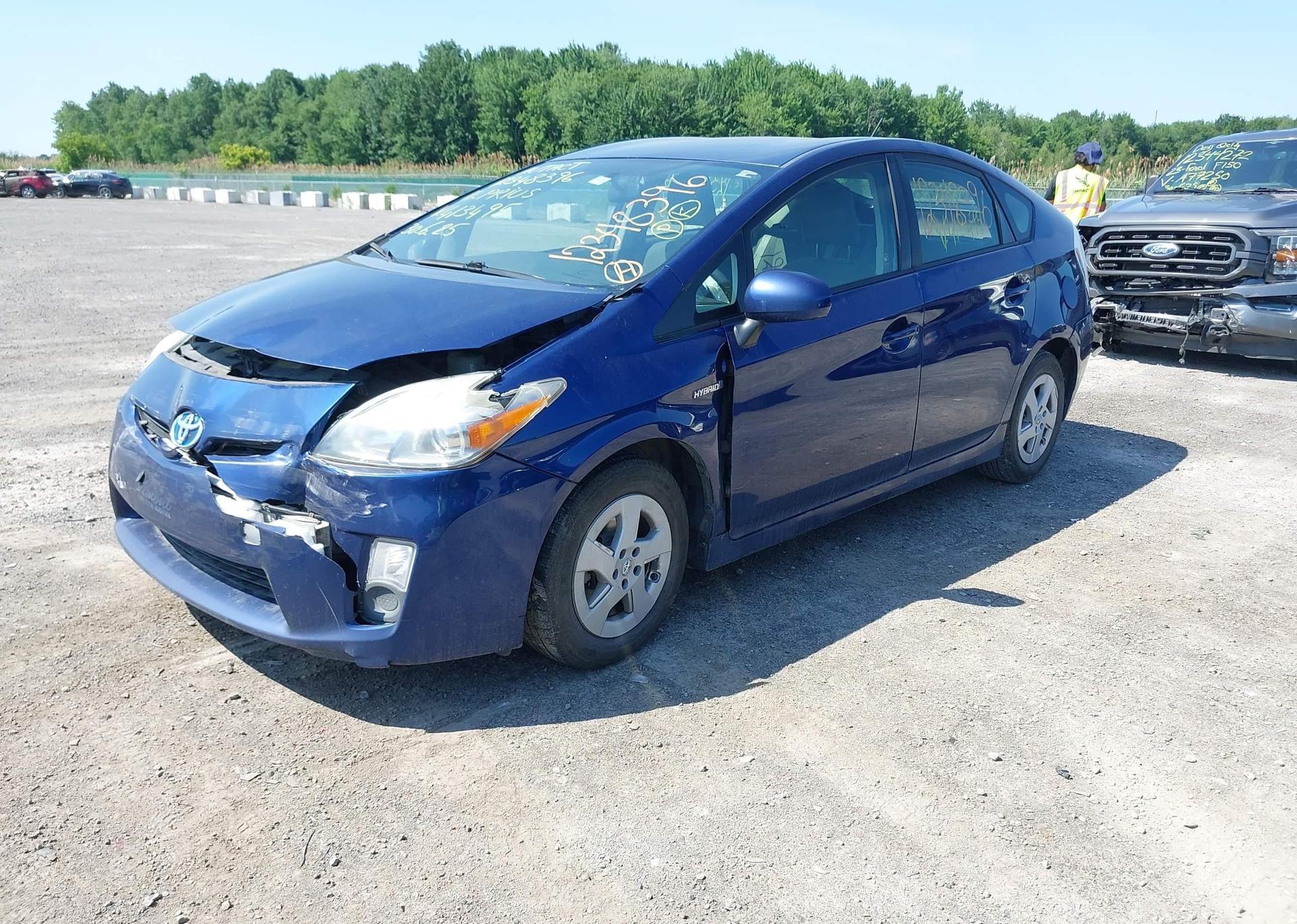 2011 TOYOTA PRIUS