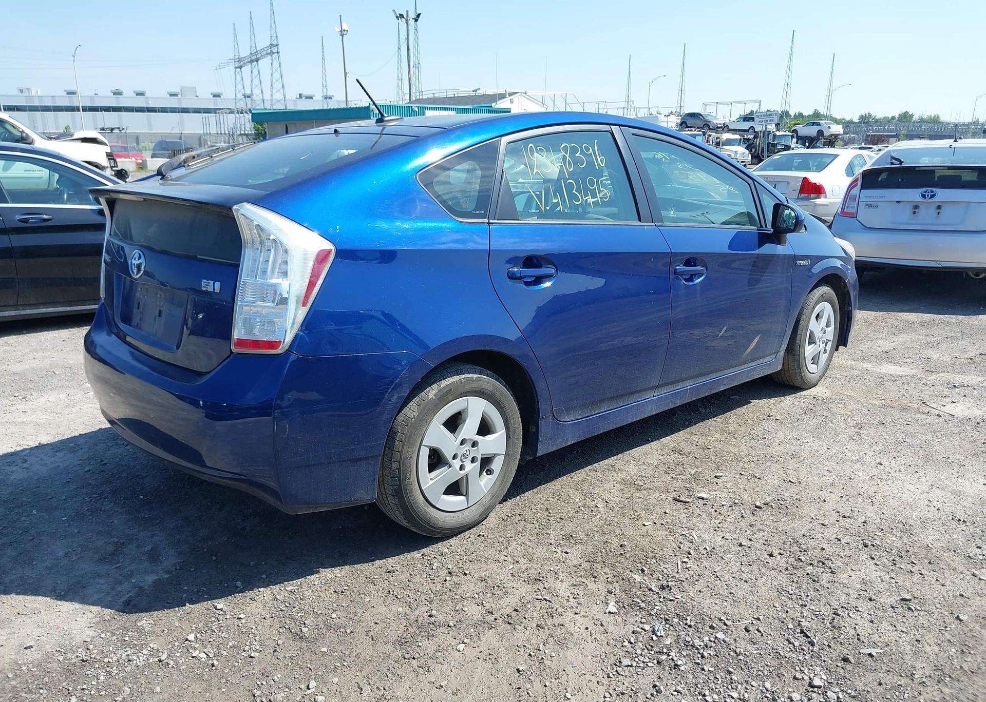 2011 TOYOTA PRIUS