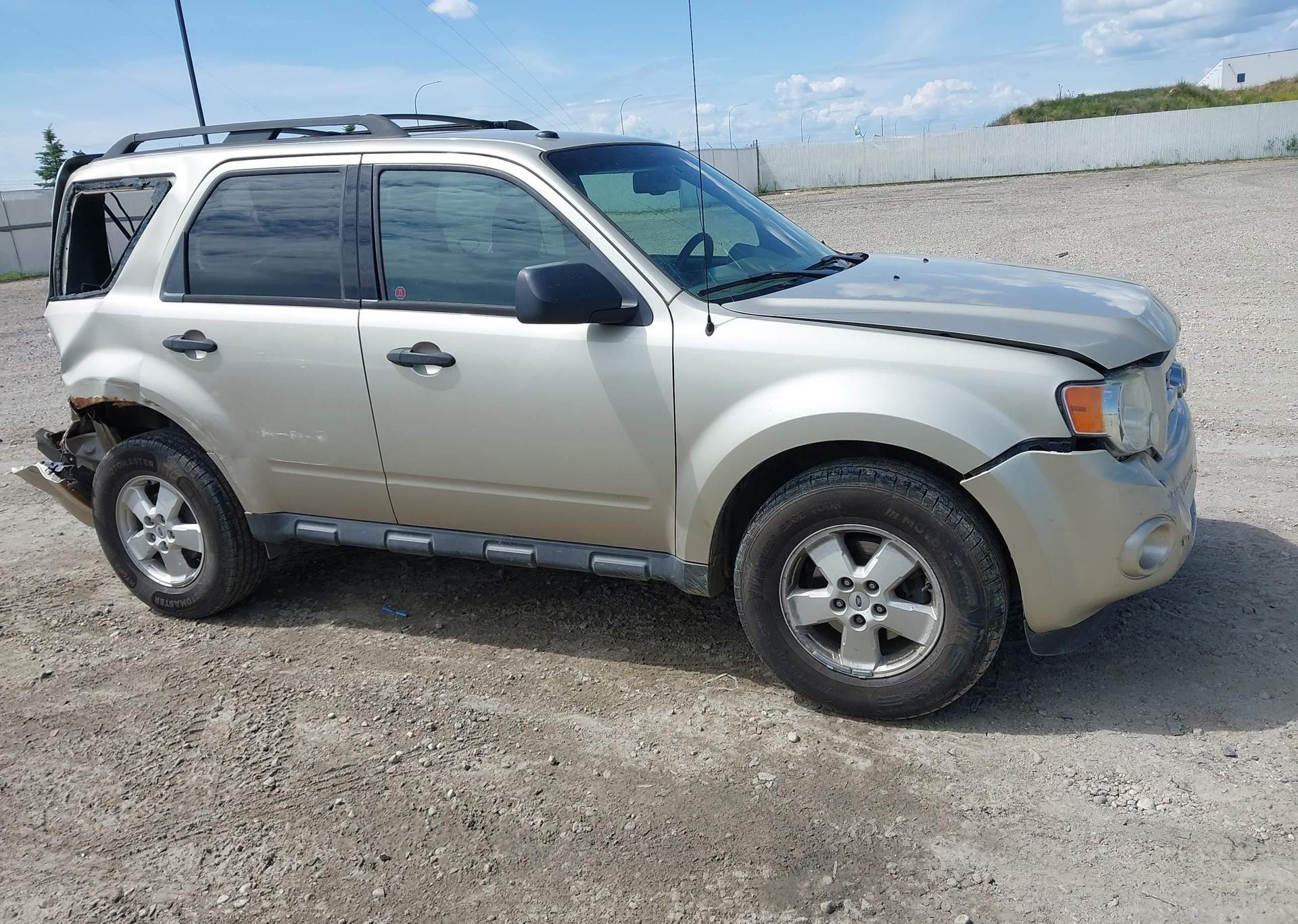 2010 FORD ESCAPE XLT