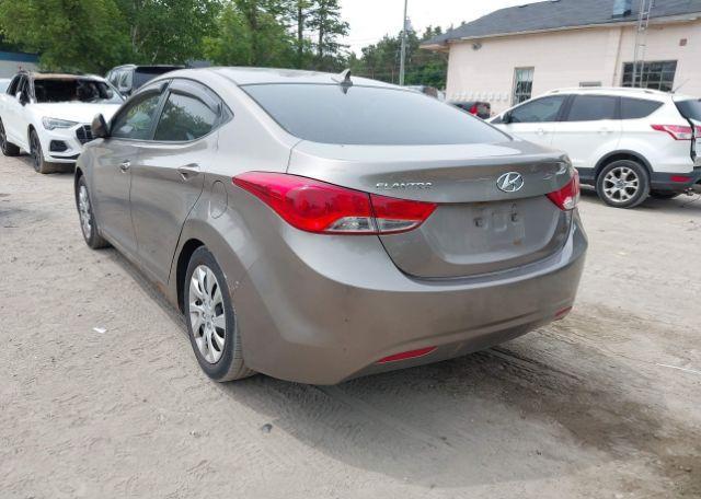2013 HYUNDAI ELANTRA GL