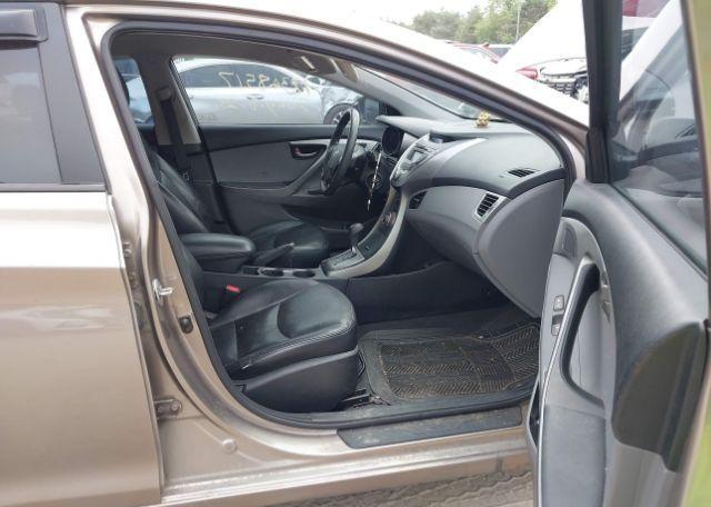 2013 HYUNDAI ELANTRA GL