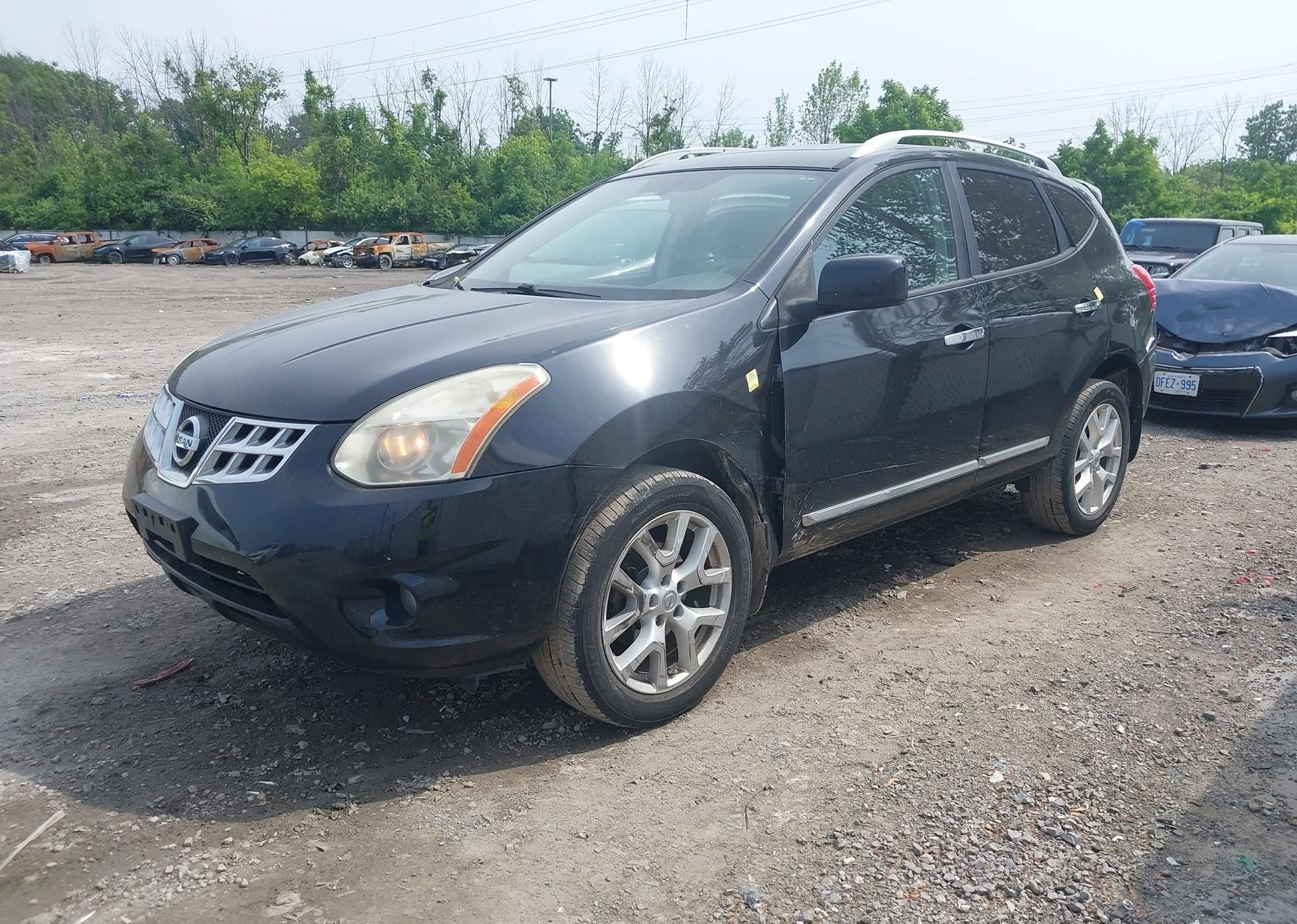 2013 NISSAN ROGUE S