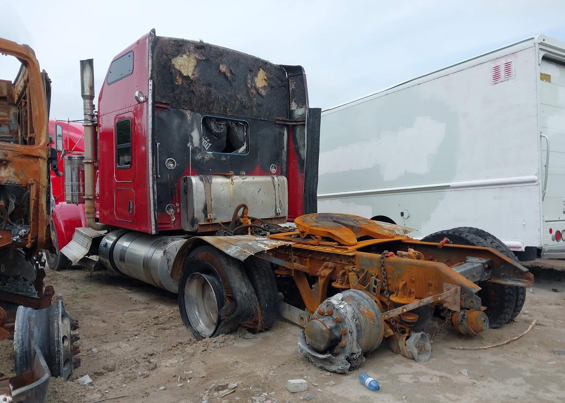 2019 KENWORTH CONSTRUCTION W900