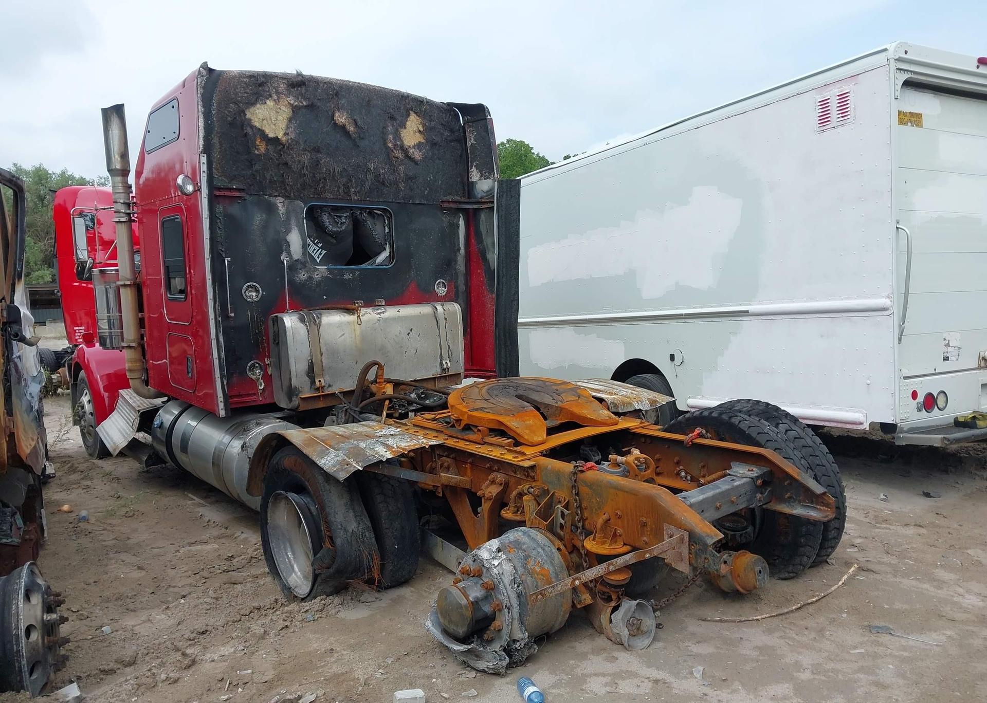 2019 KENWORTH CONSTRUCTION W900
