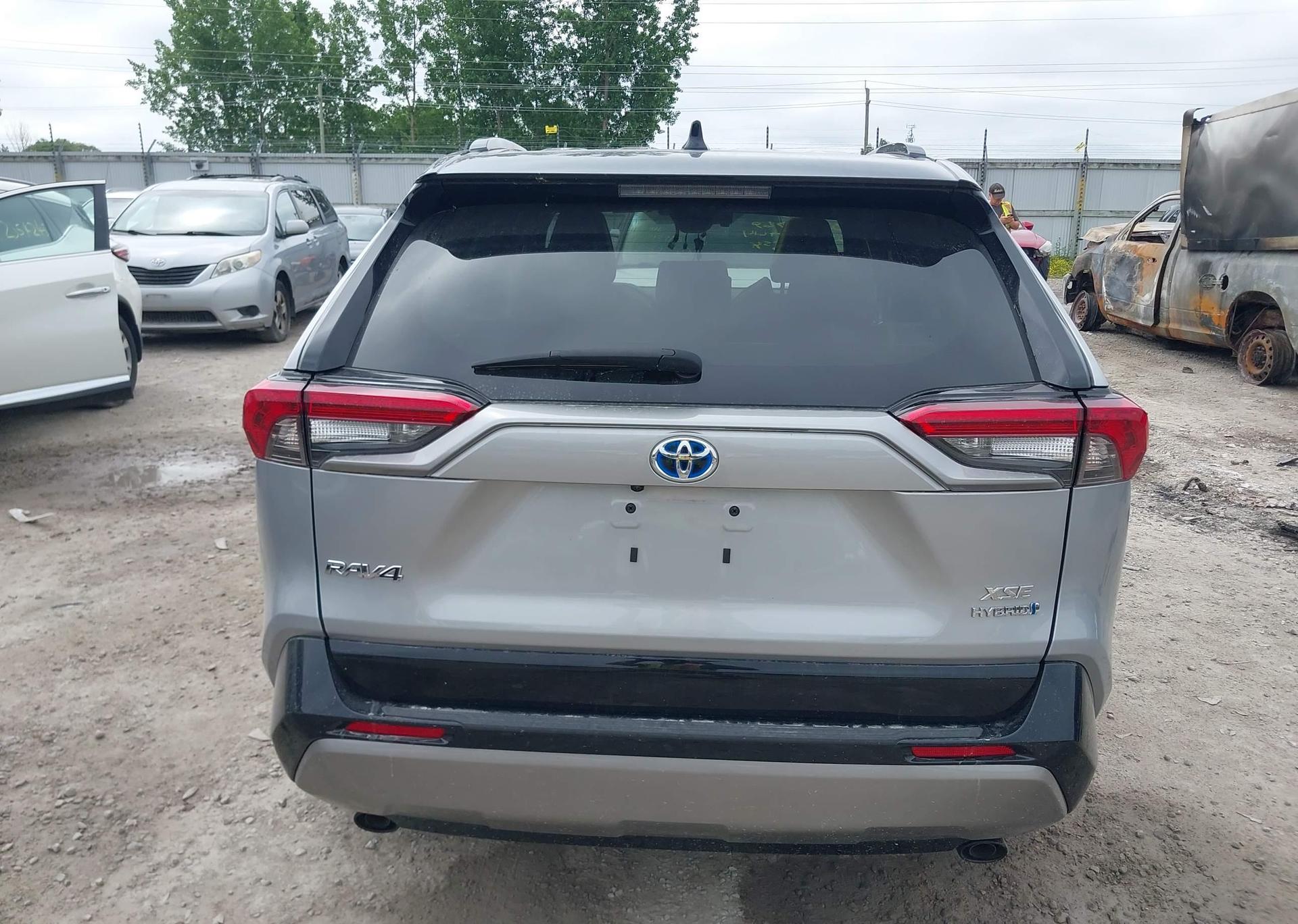 2023 TOYOTA RAV4 XSE