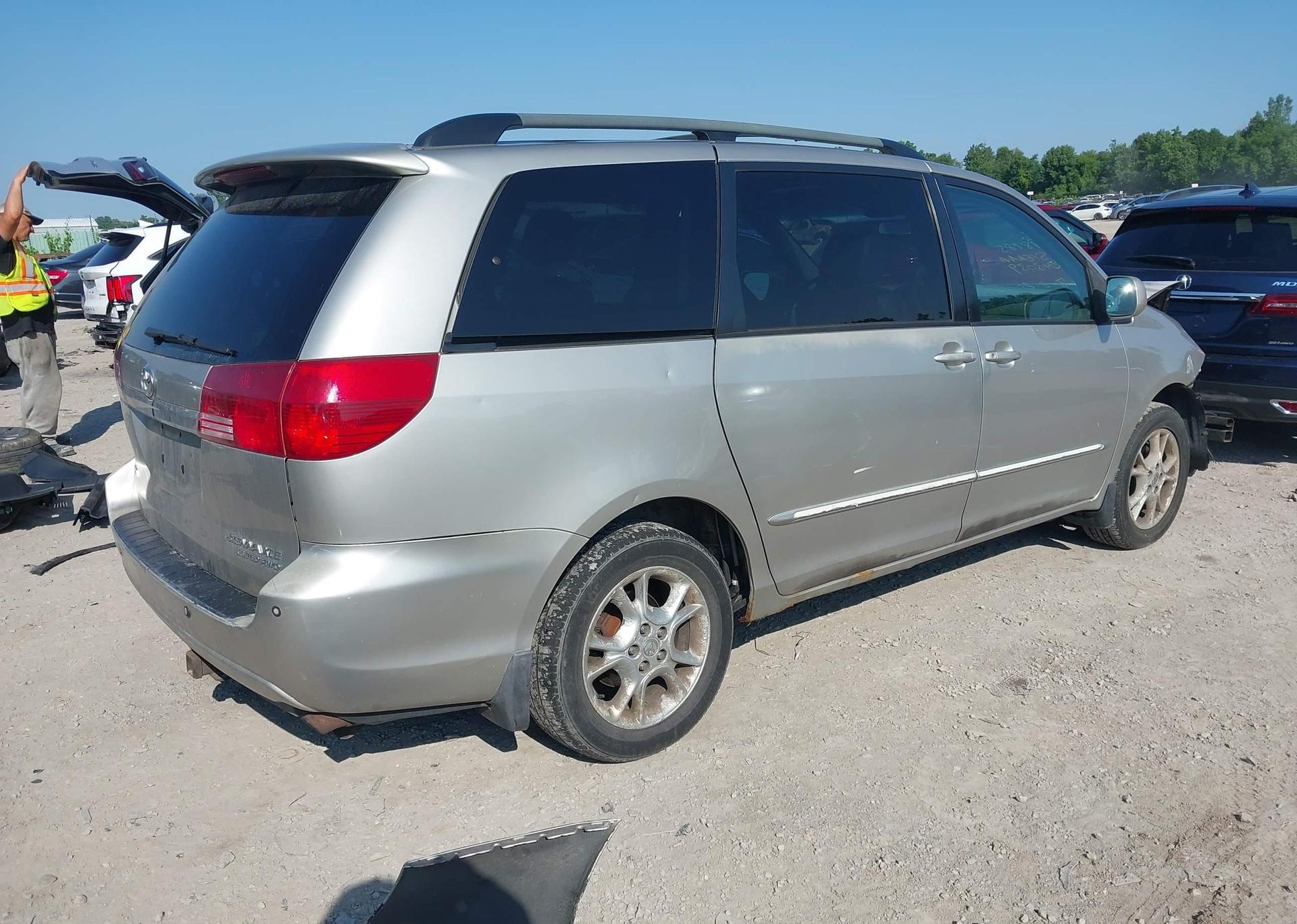 2005 TOYOTA SIENNA XLE 7 PASSENGER