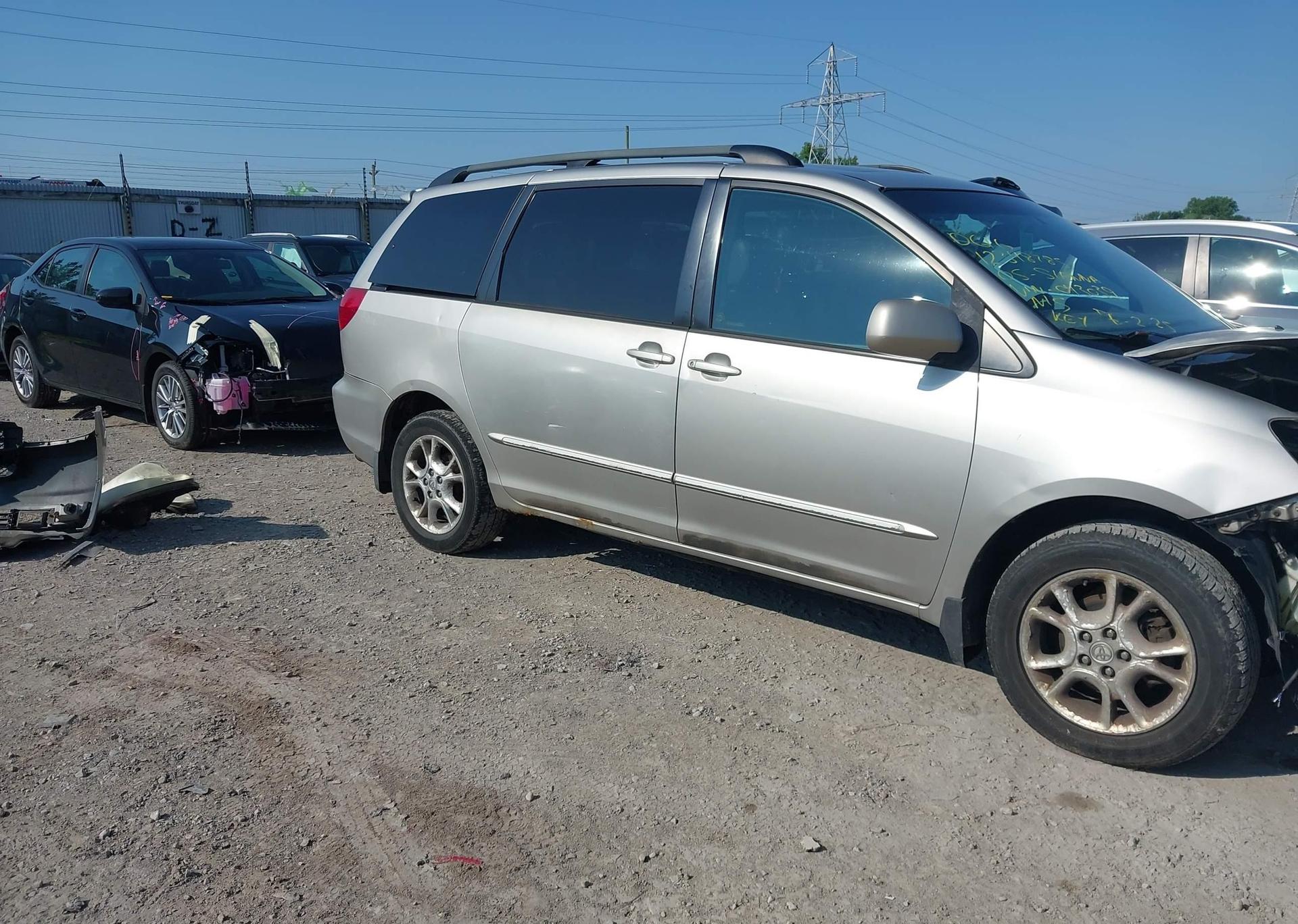 2005 TOYOTA SIENNA XLE 7 PASSENGER