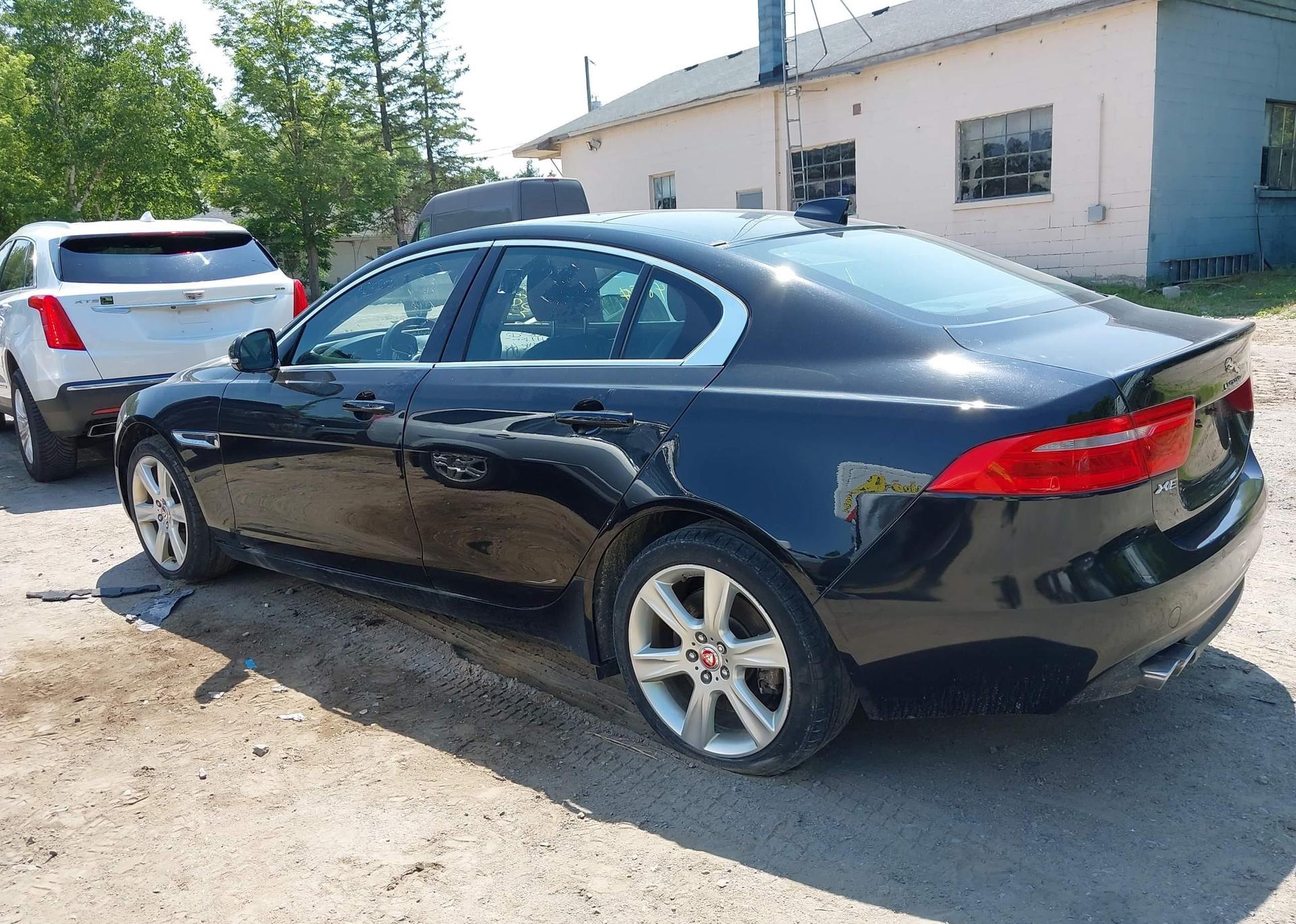 2018 JAGUAR XE PRESTIGE