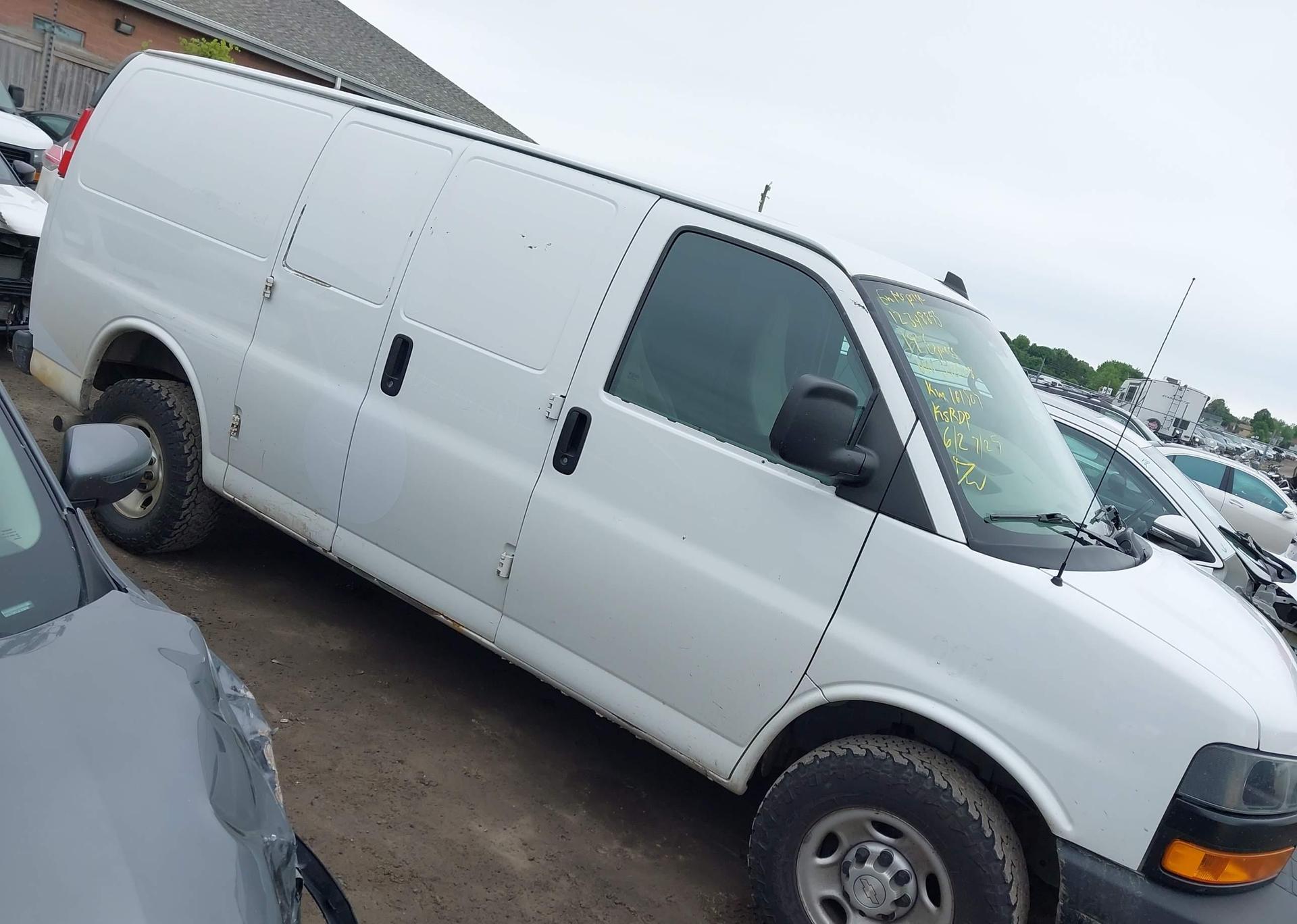 2019 CHEVROLET EXPRESS G2500