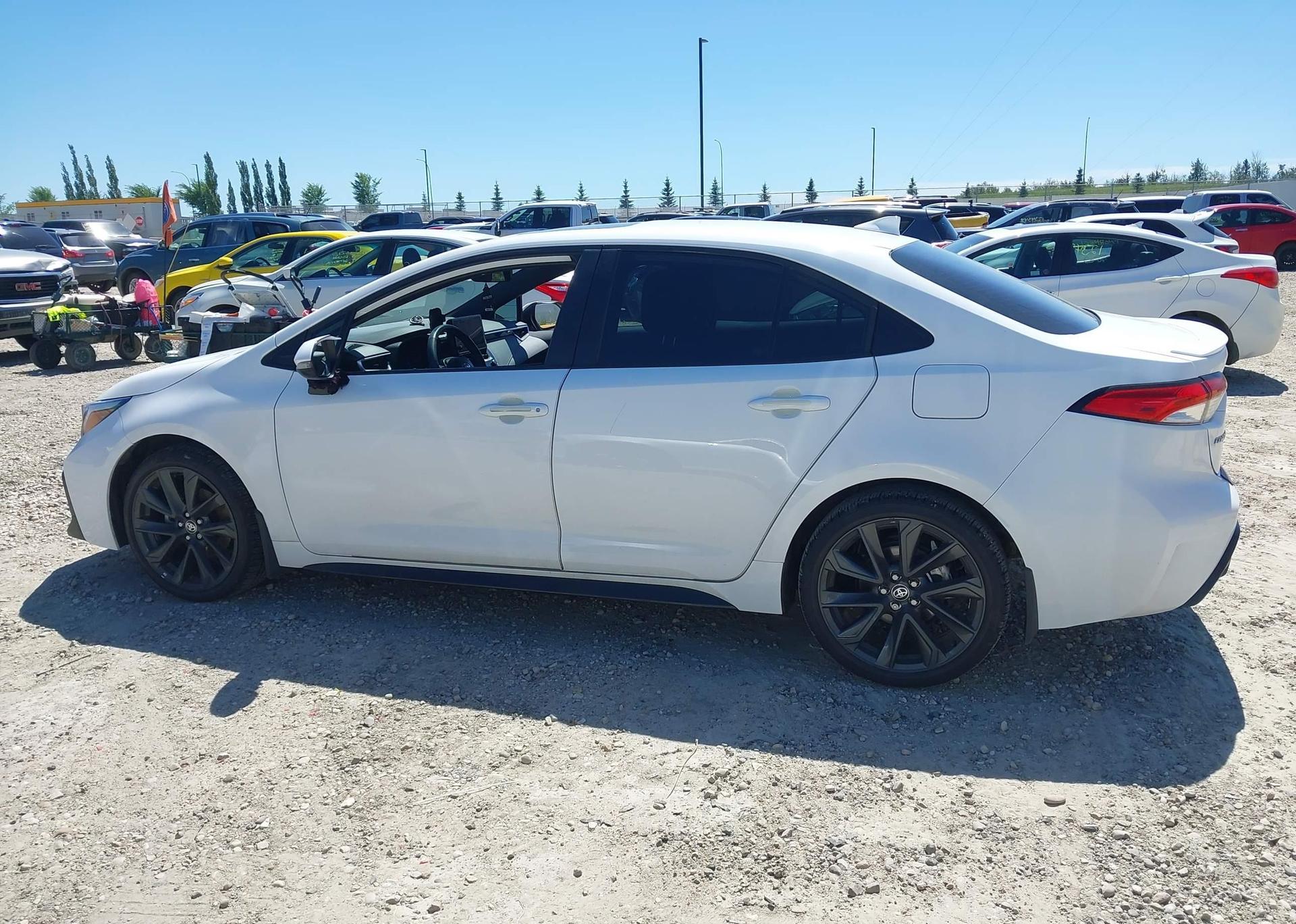 2024 TOYOTA COROLLA SE