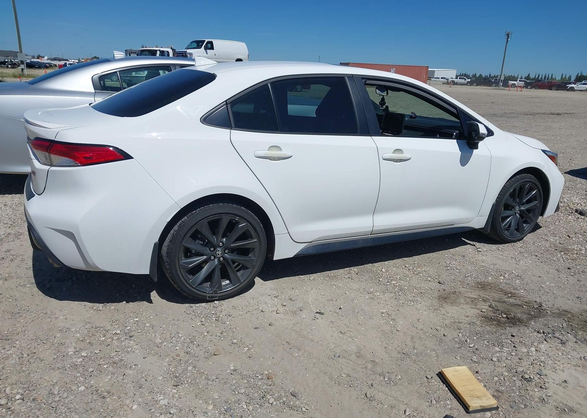 2024 TOYOTA COROLLA SE