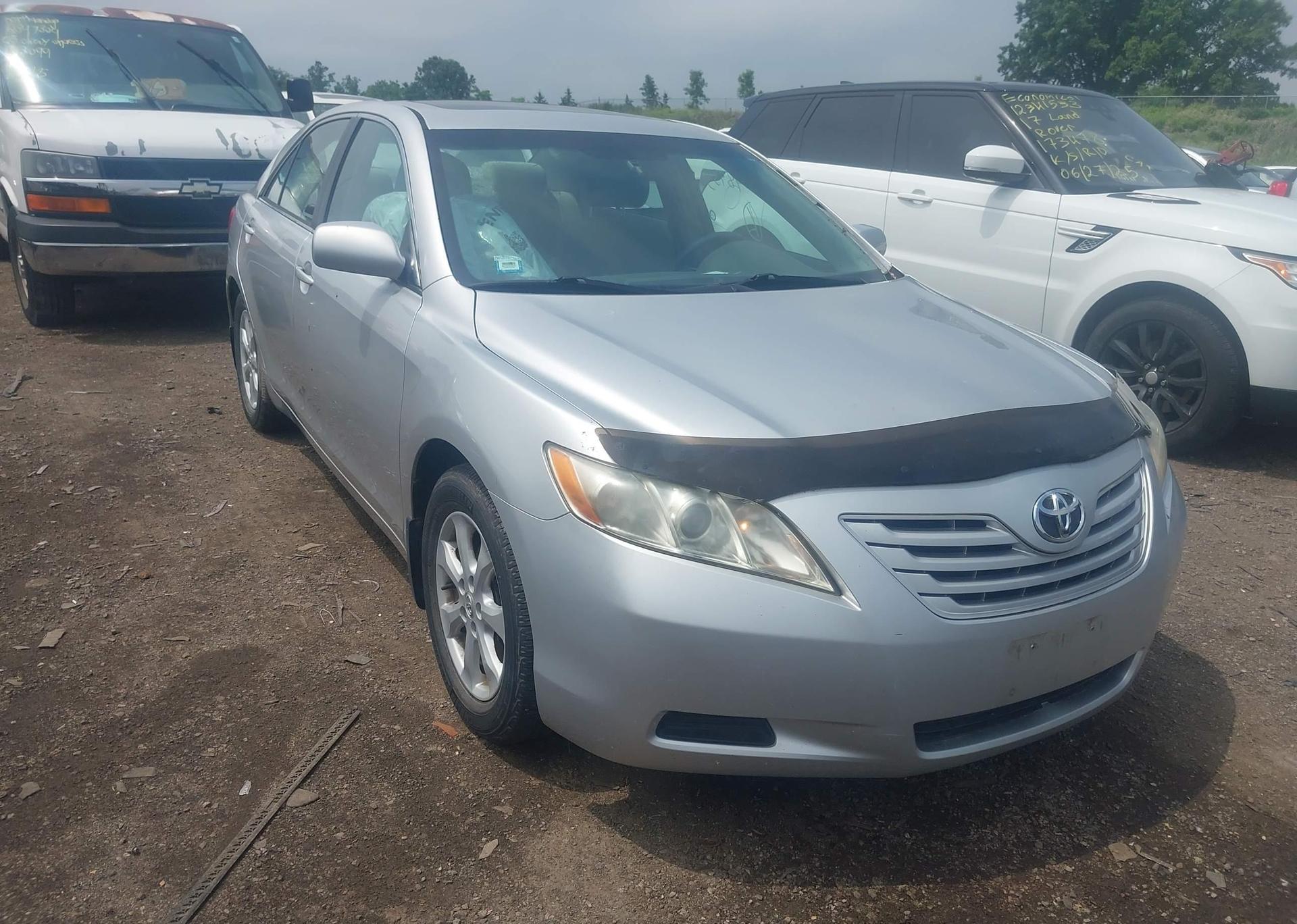 2009 TOYOTA CAMRY SE