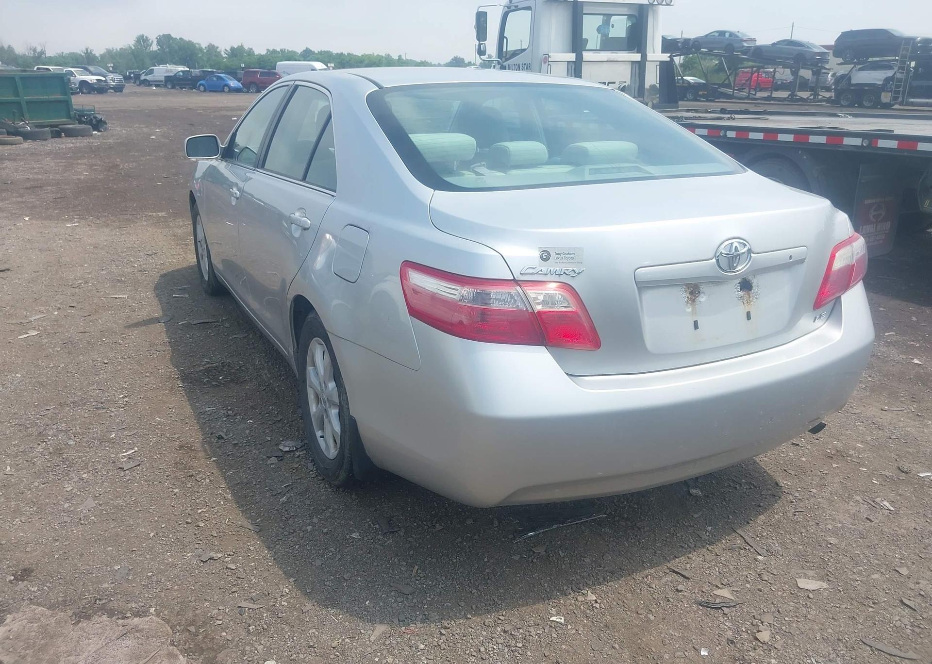 2009 TOYOTA CAMRY SE
