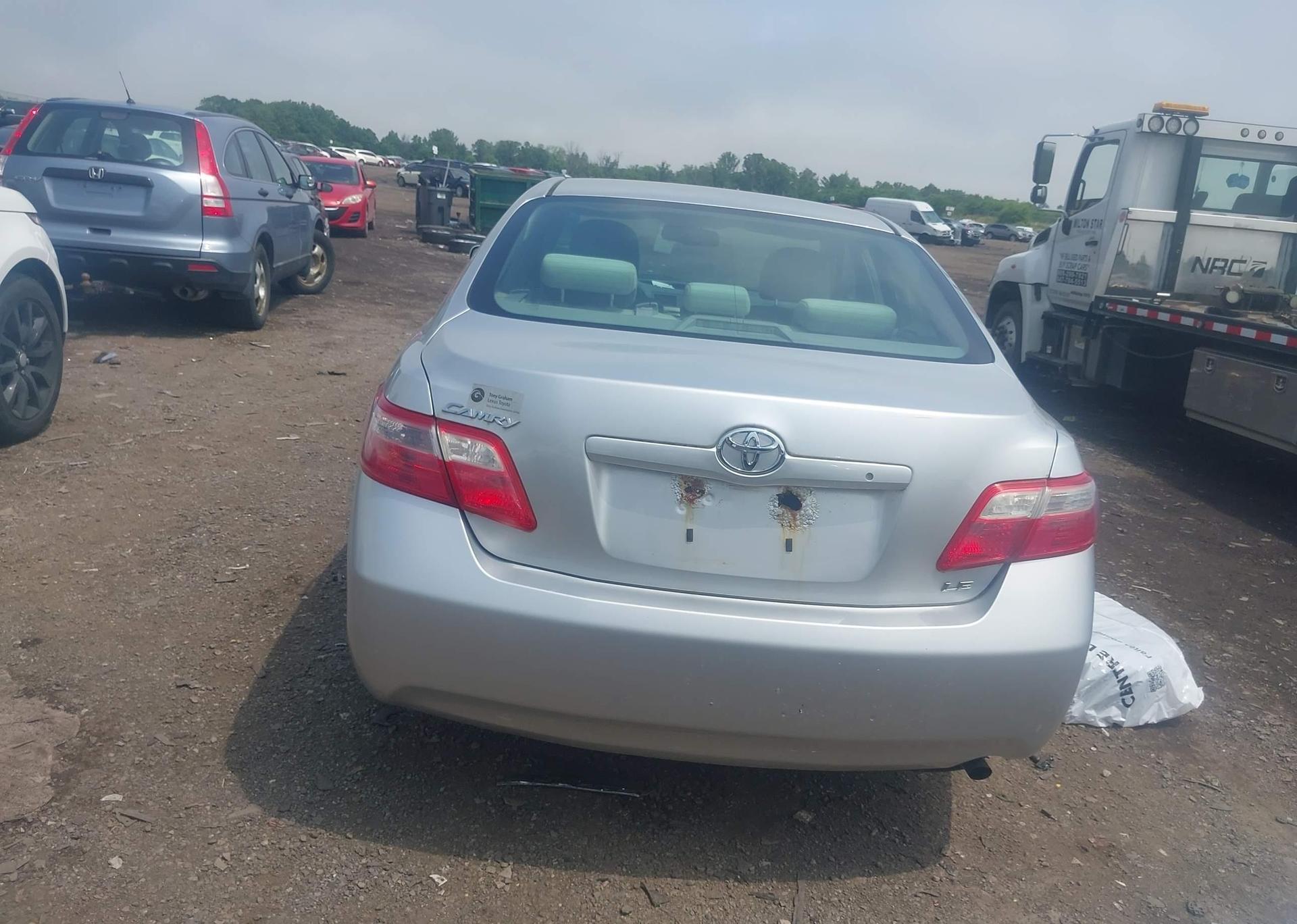 2009 TOYOTA CAMRY SE