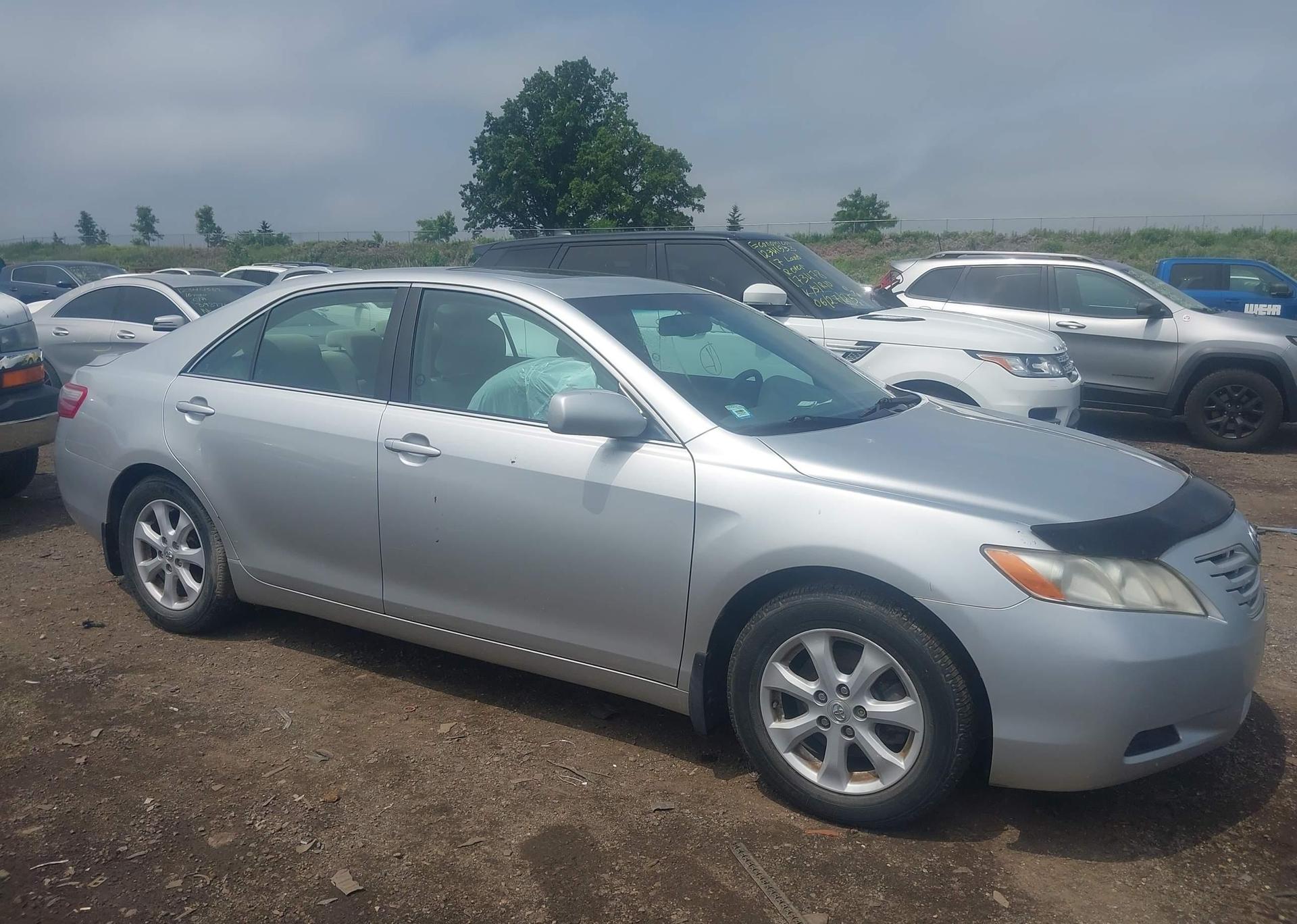 2009 TOYOTA CAMRY SE