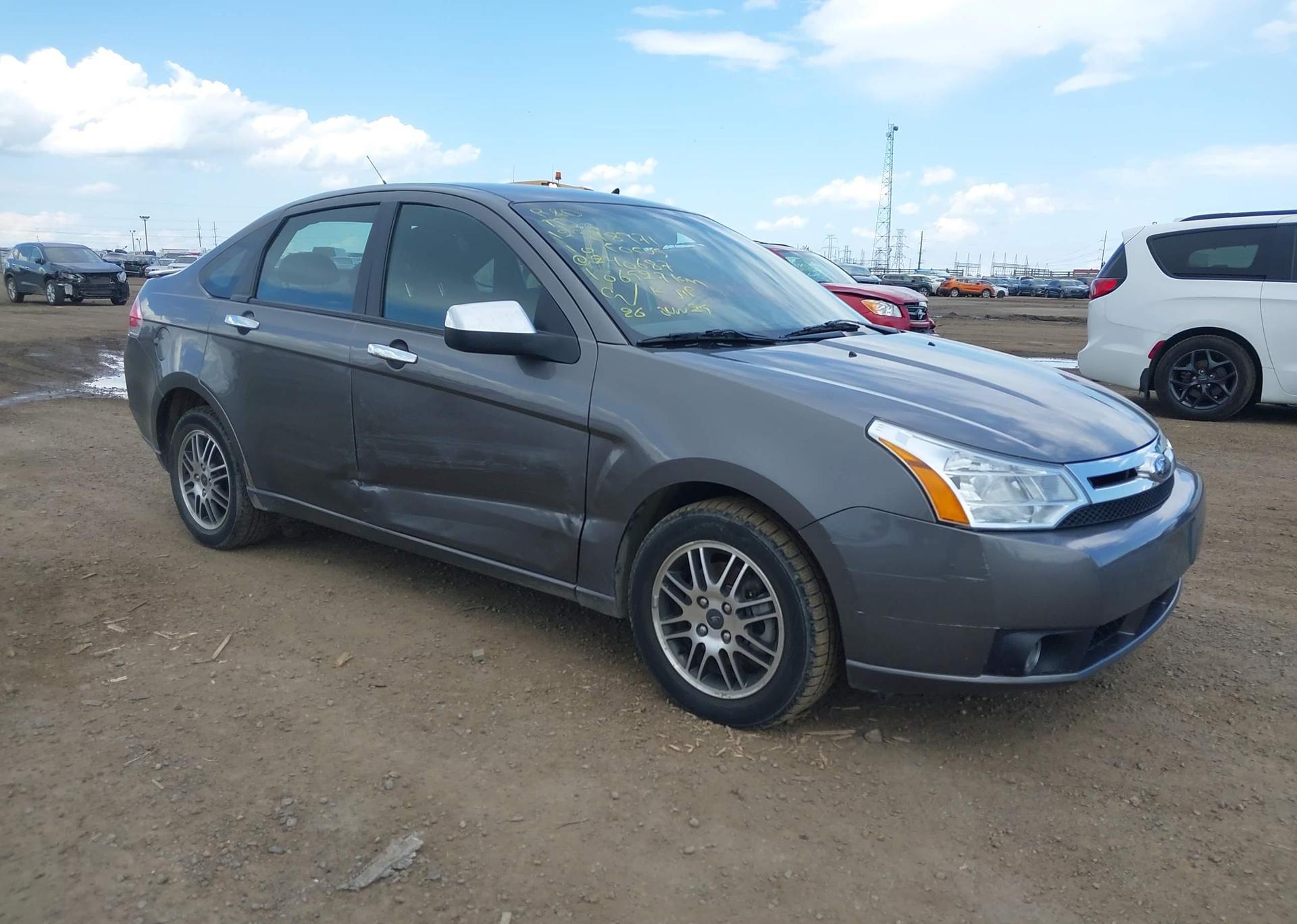 2010 FORD FOCUS SE
