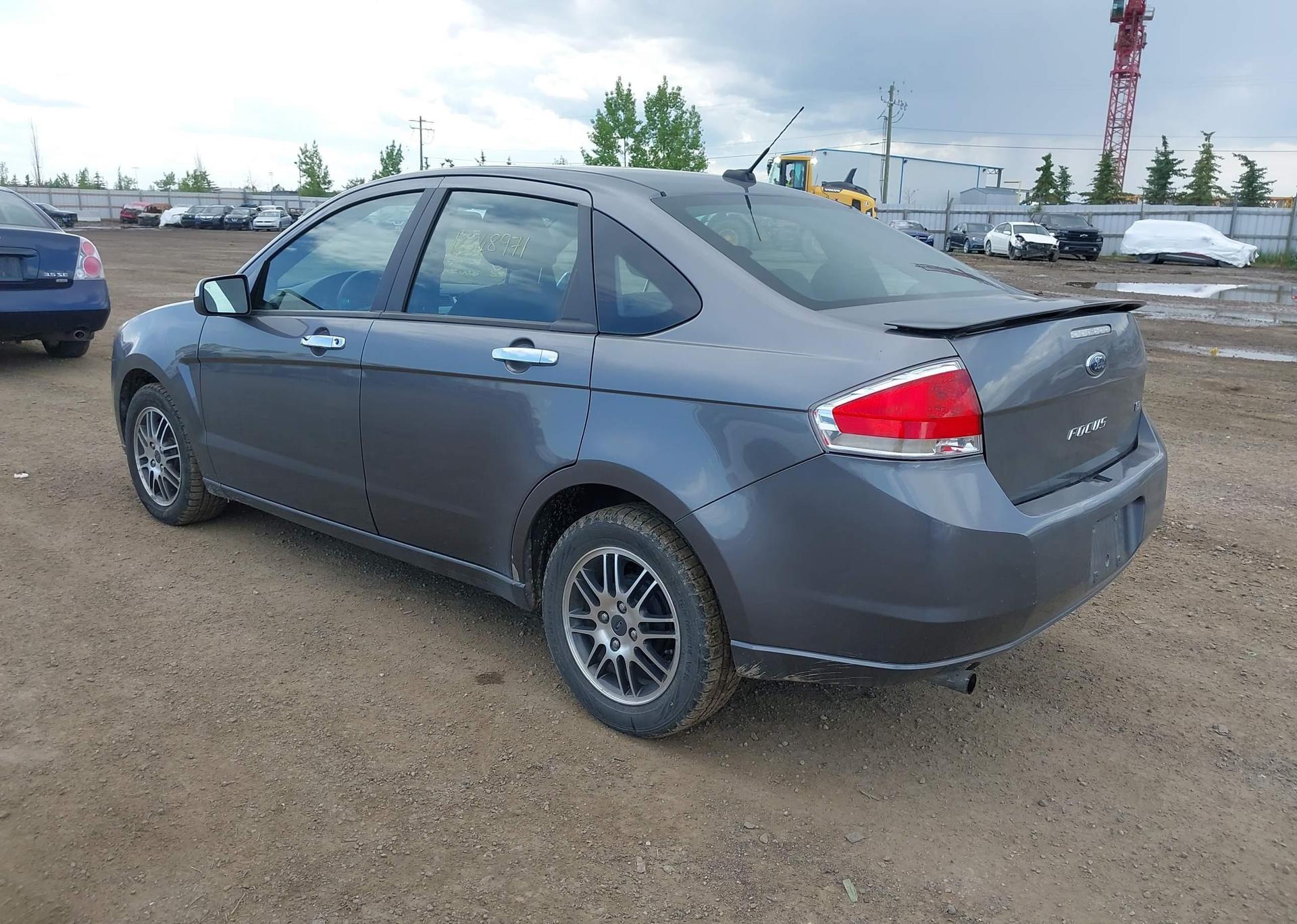 2010 FORD FOCUS SE