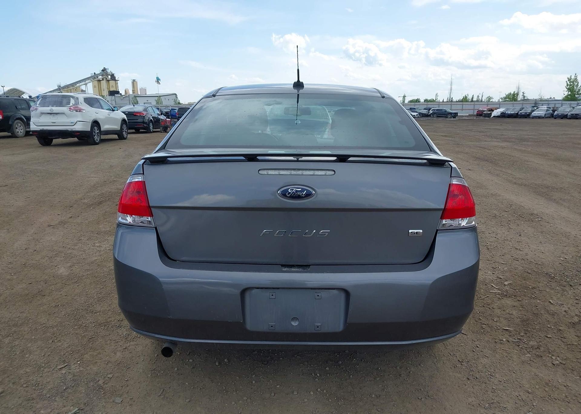 2010 FORD FOCUS SE