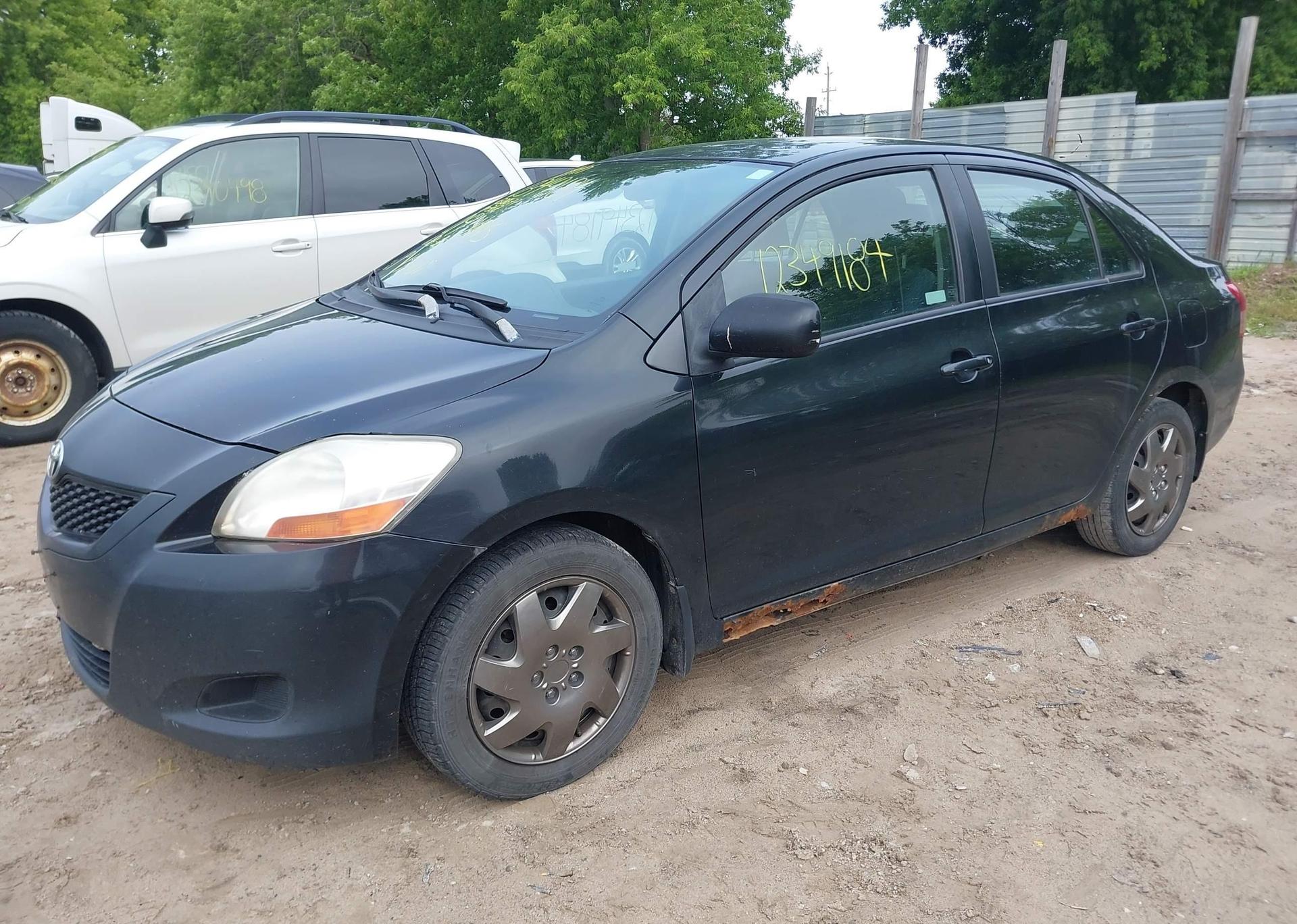 2009 TOYOTA YARIS