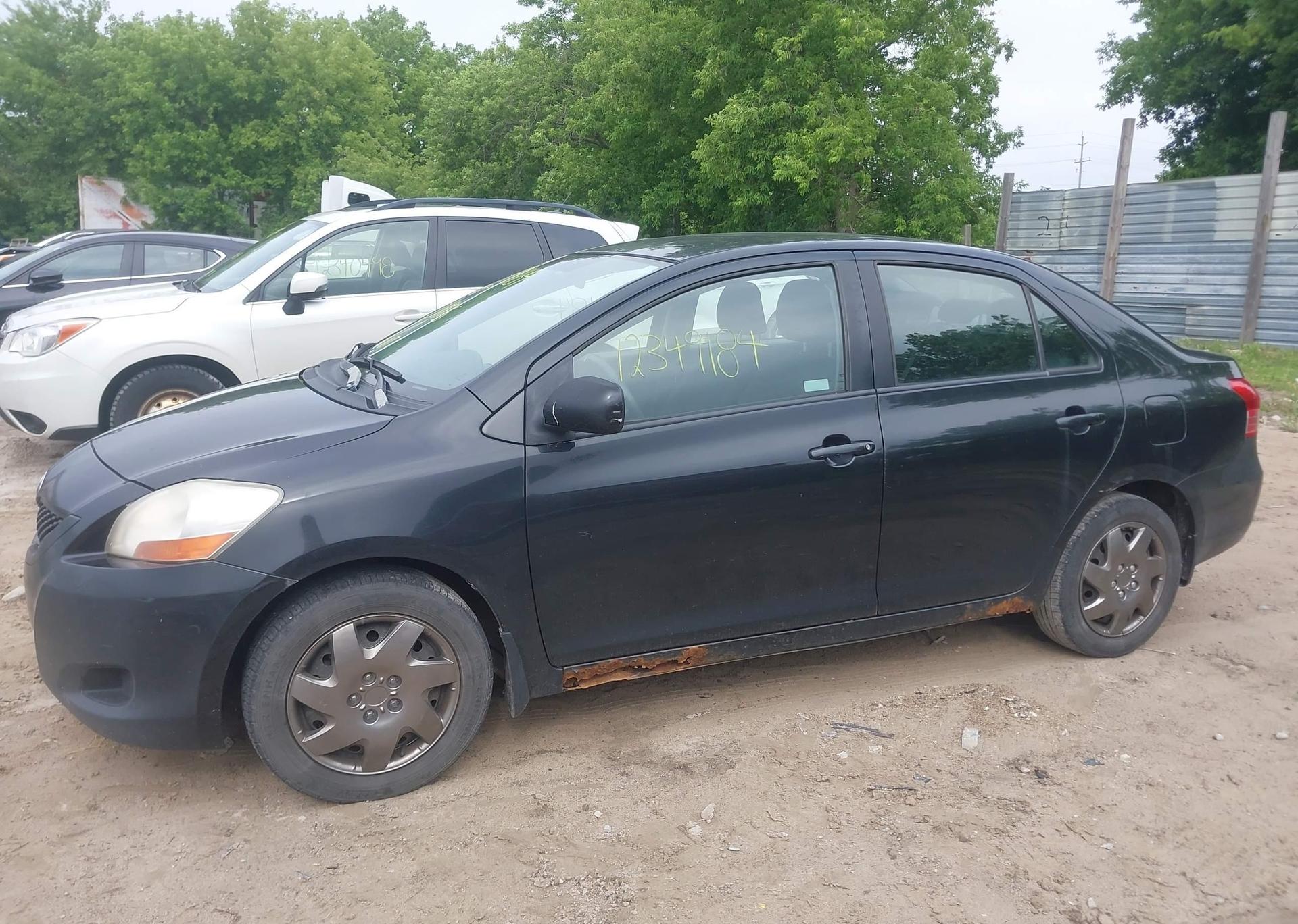 2009 TOYOTA YARIS