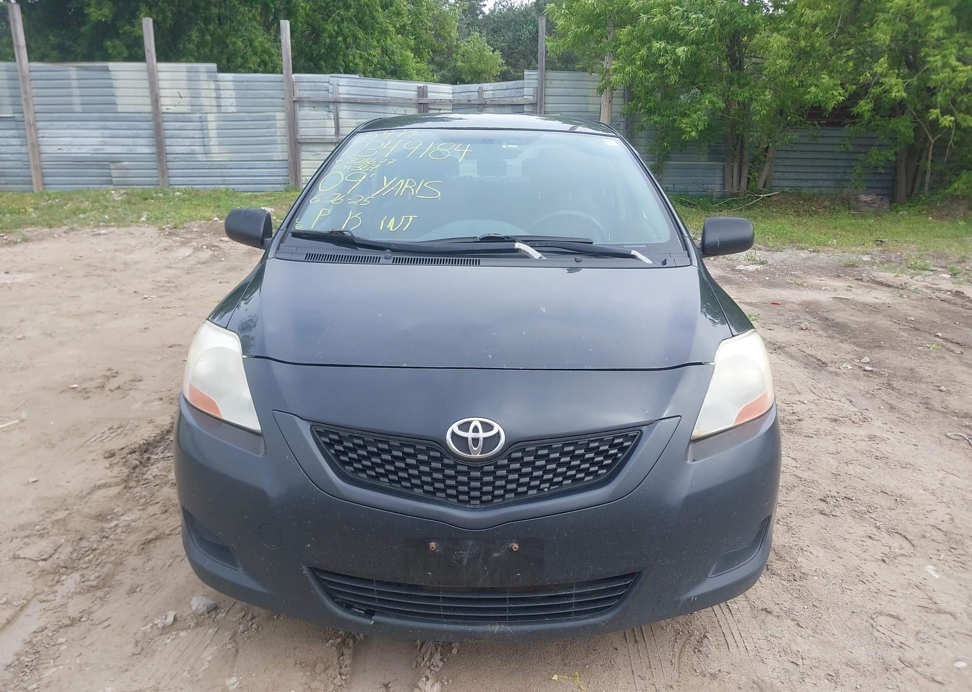 2009 TOYOTA YARIS