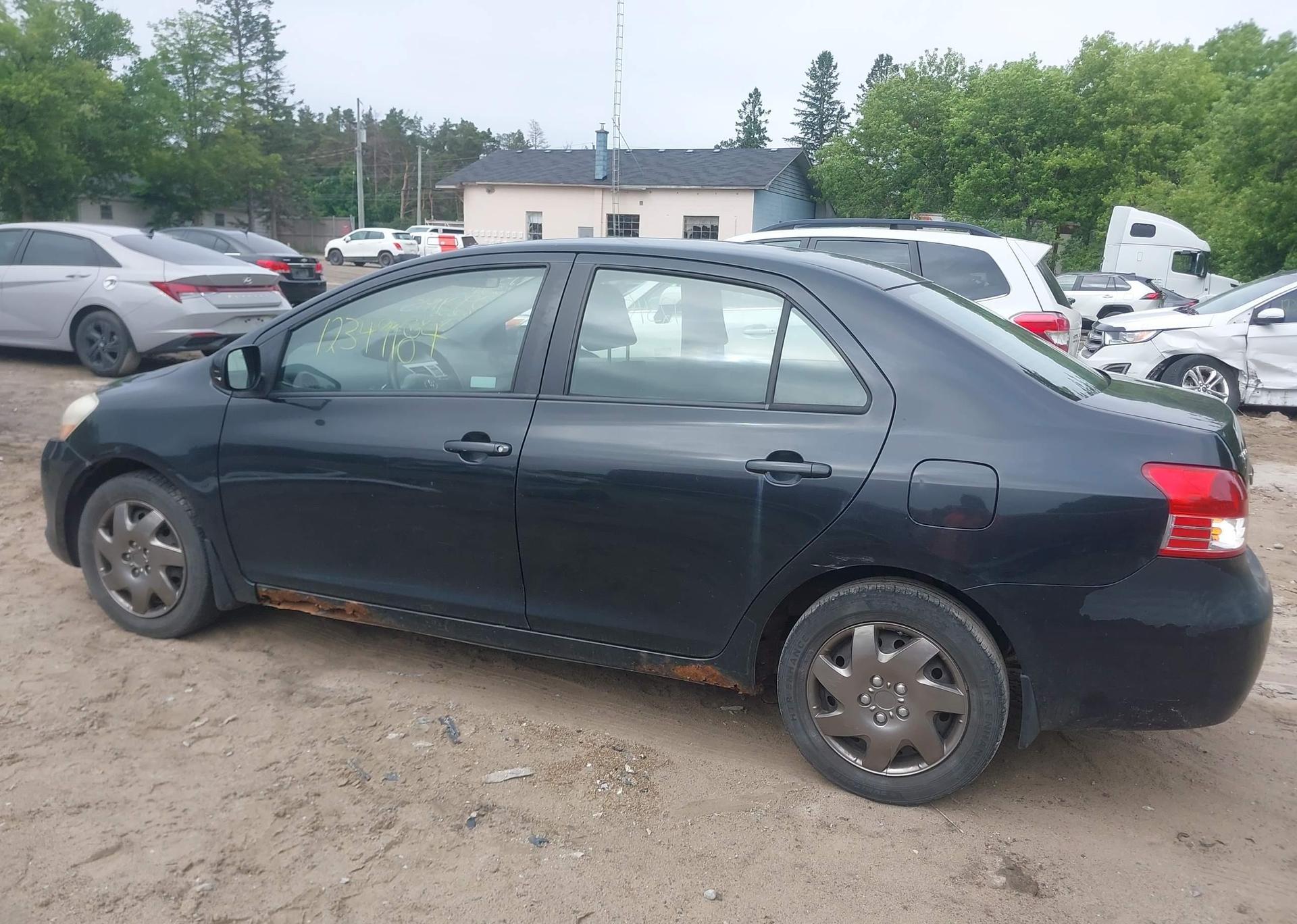 2009 TOYOTA YARIS