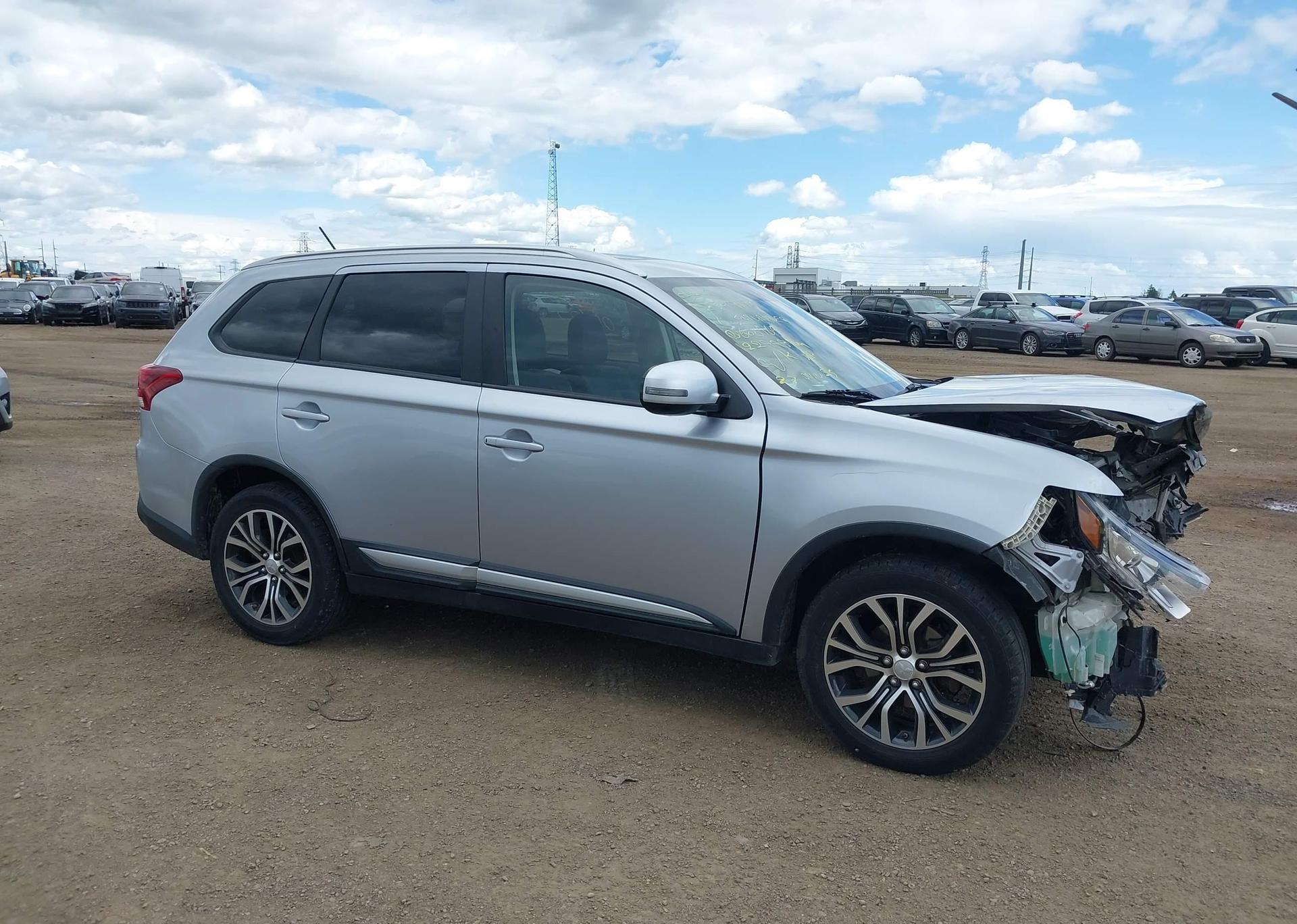 2016 MITSUBISHI OUTLANDER ES