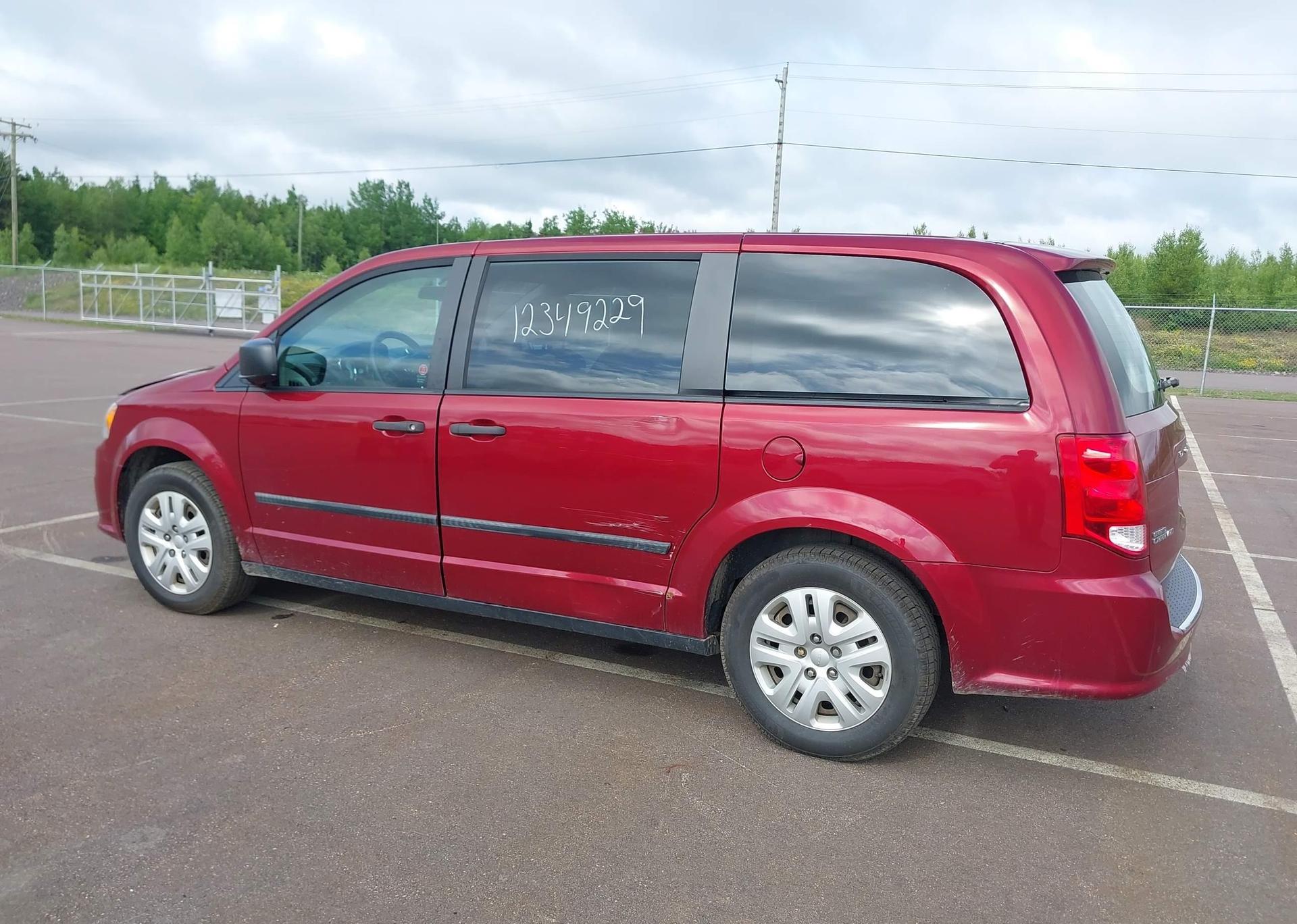 2015 DODGE GRAND CARAVAN SE