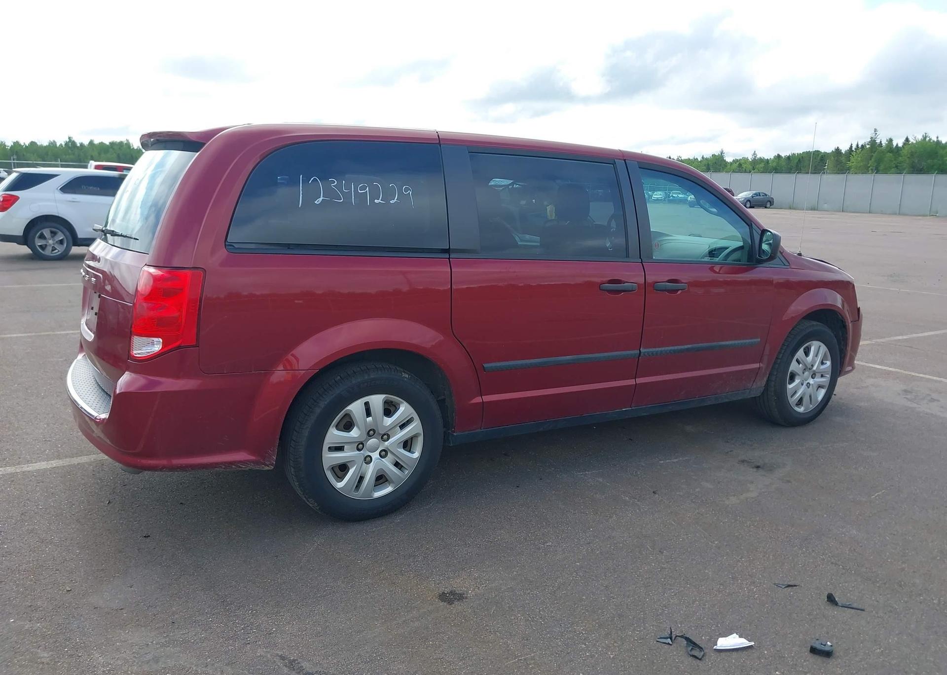 2015 DODGE GRAND CARAVAN SE