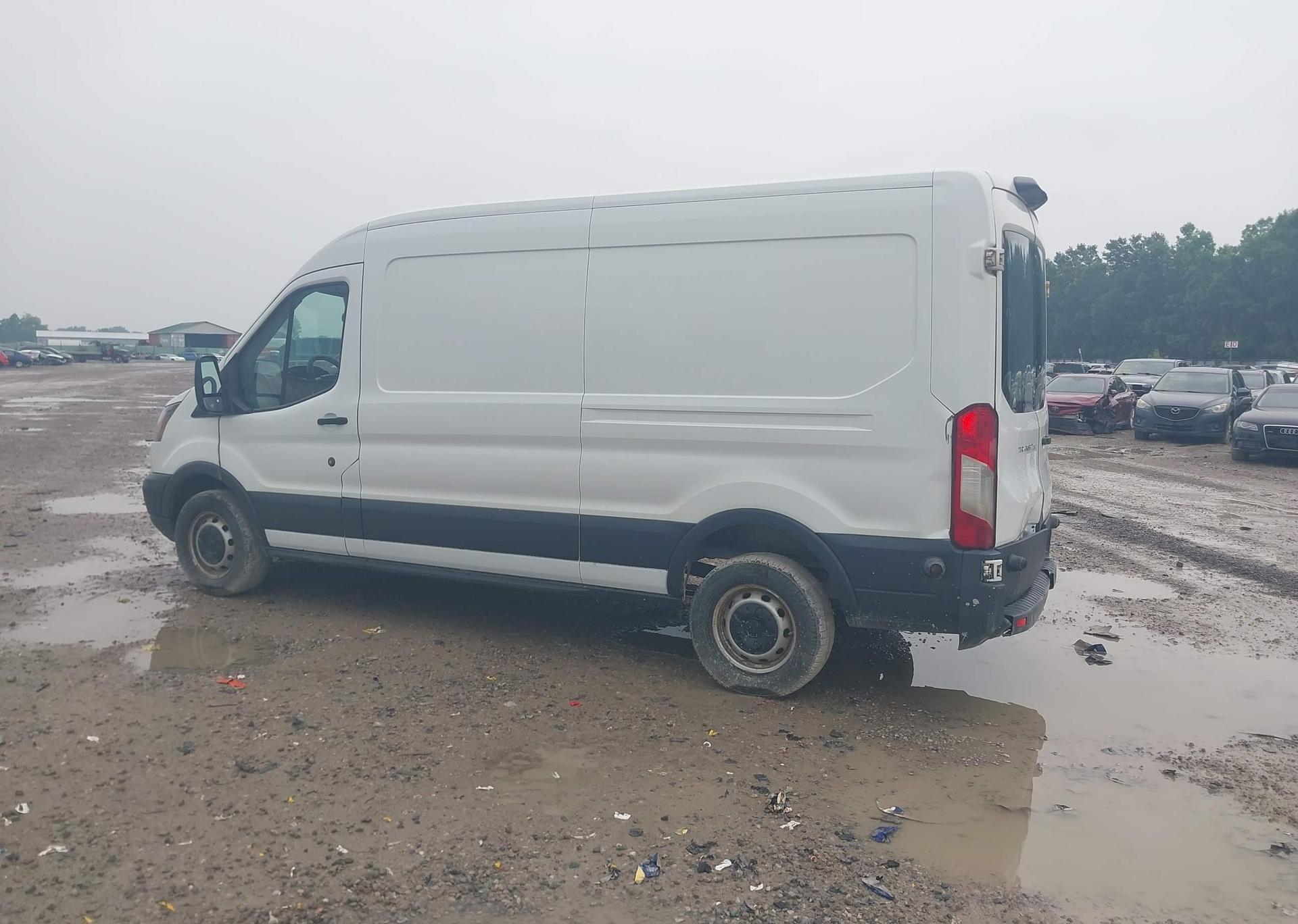 2018 FORD transit t-250