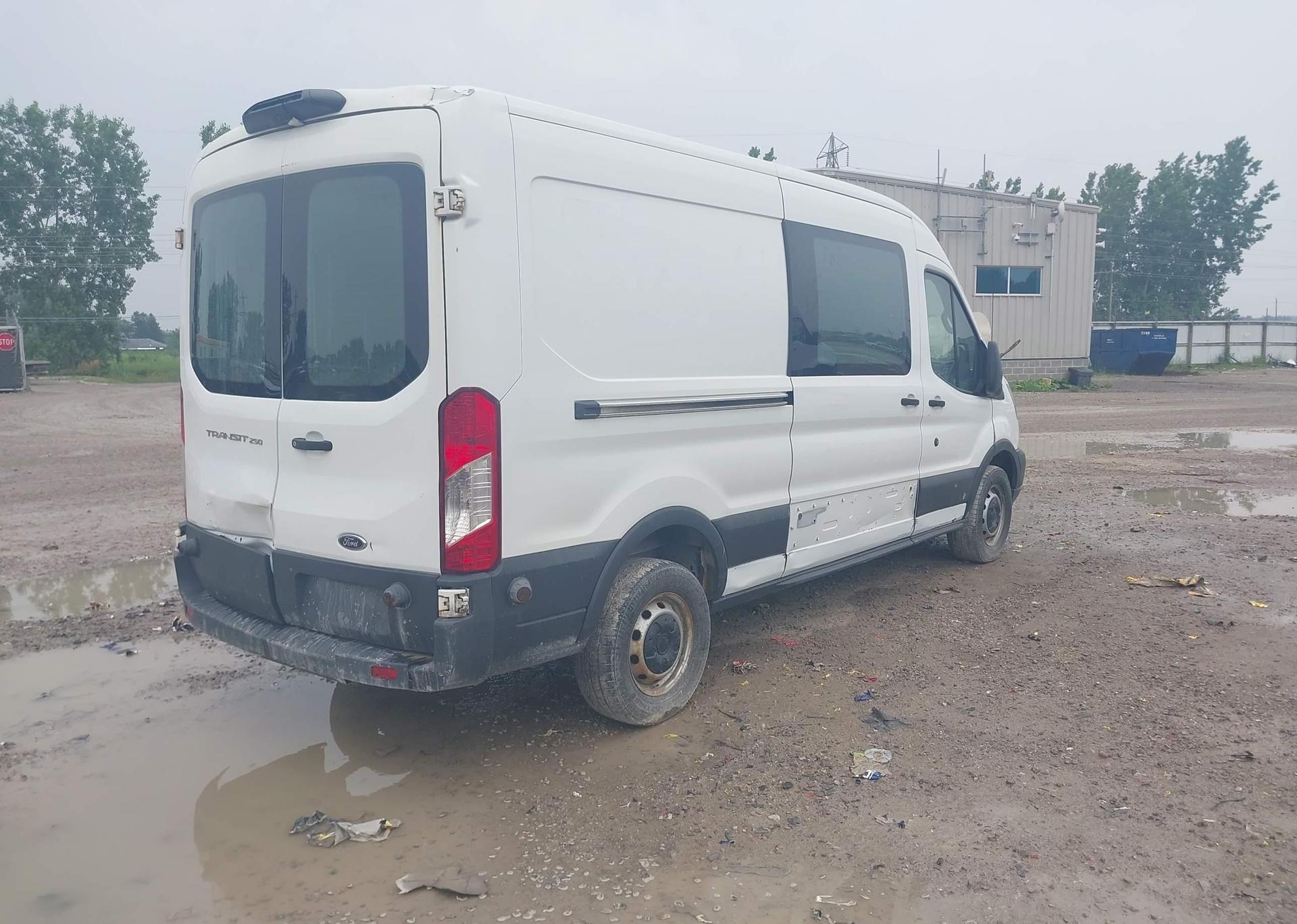 2018 FORD transit t-250
