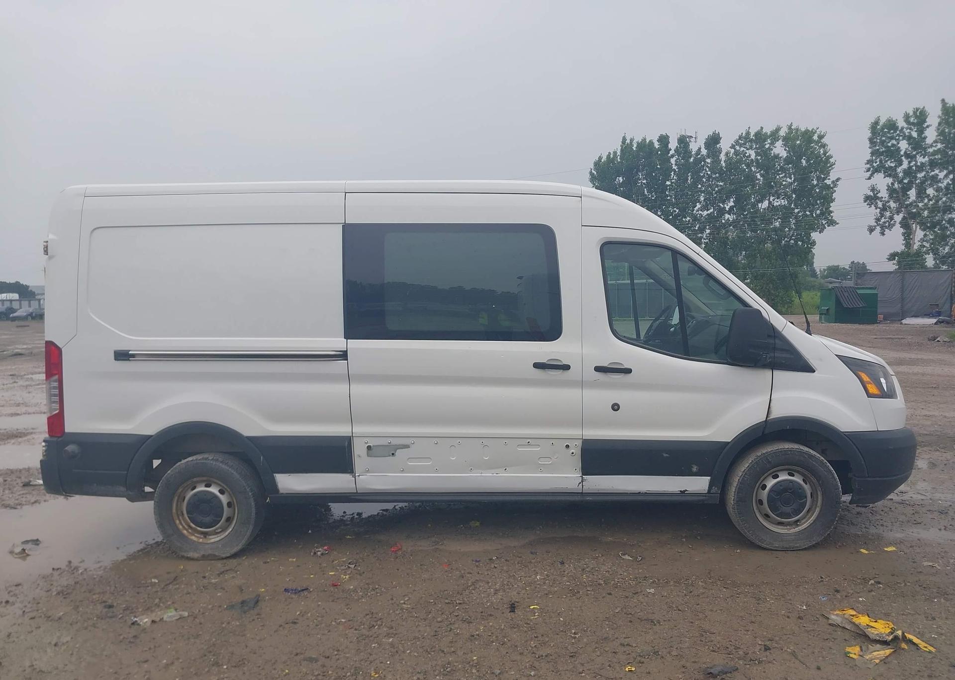2018 FORD transit t-250