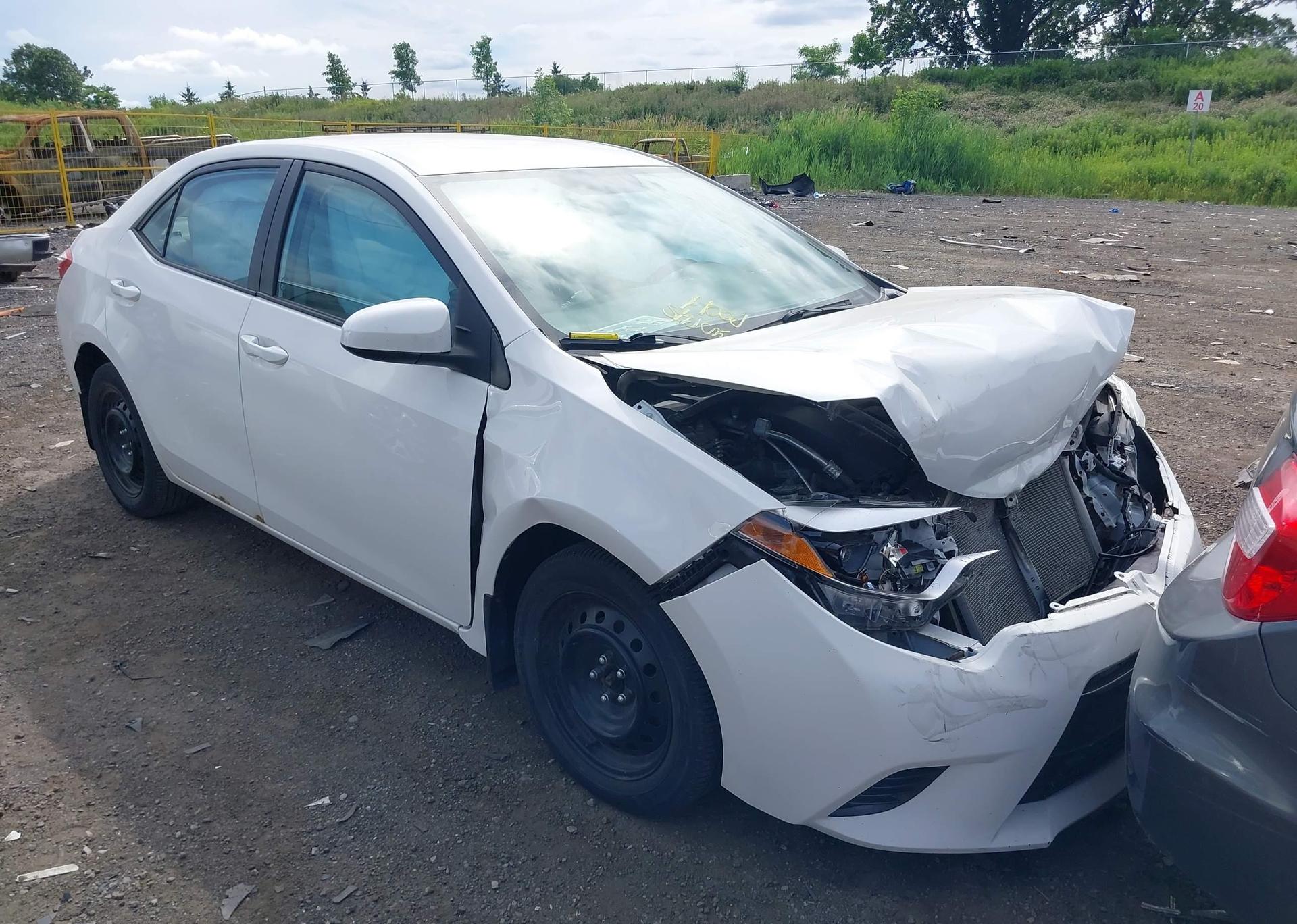 2016 TOYOTA COROLLA LE