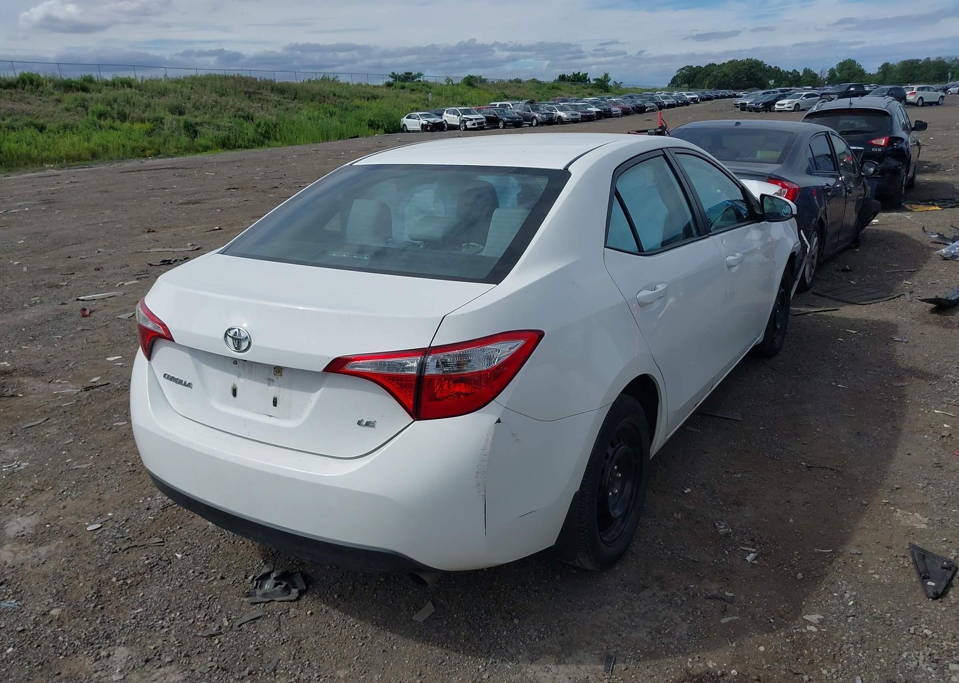2016 TOYOTA COROLLA LE