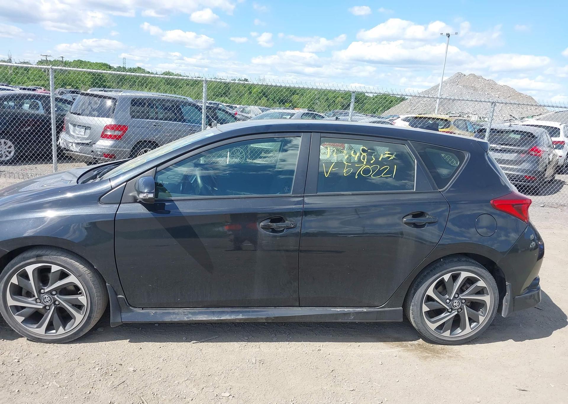2018 TOYOTA COROLLA iM