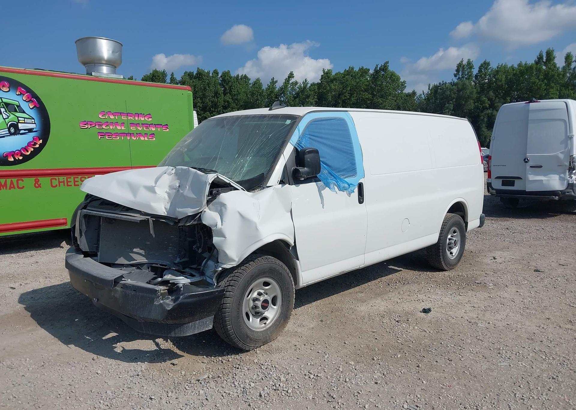 2023 GMC SAVANA G2500