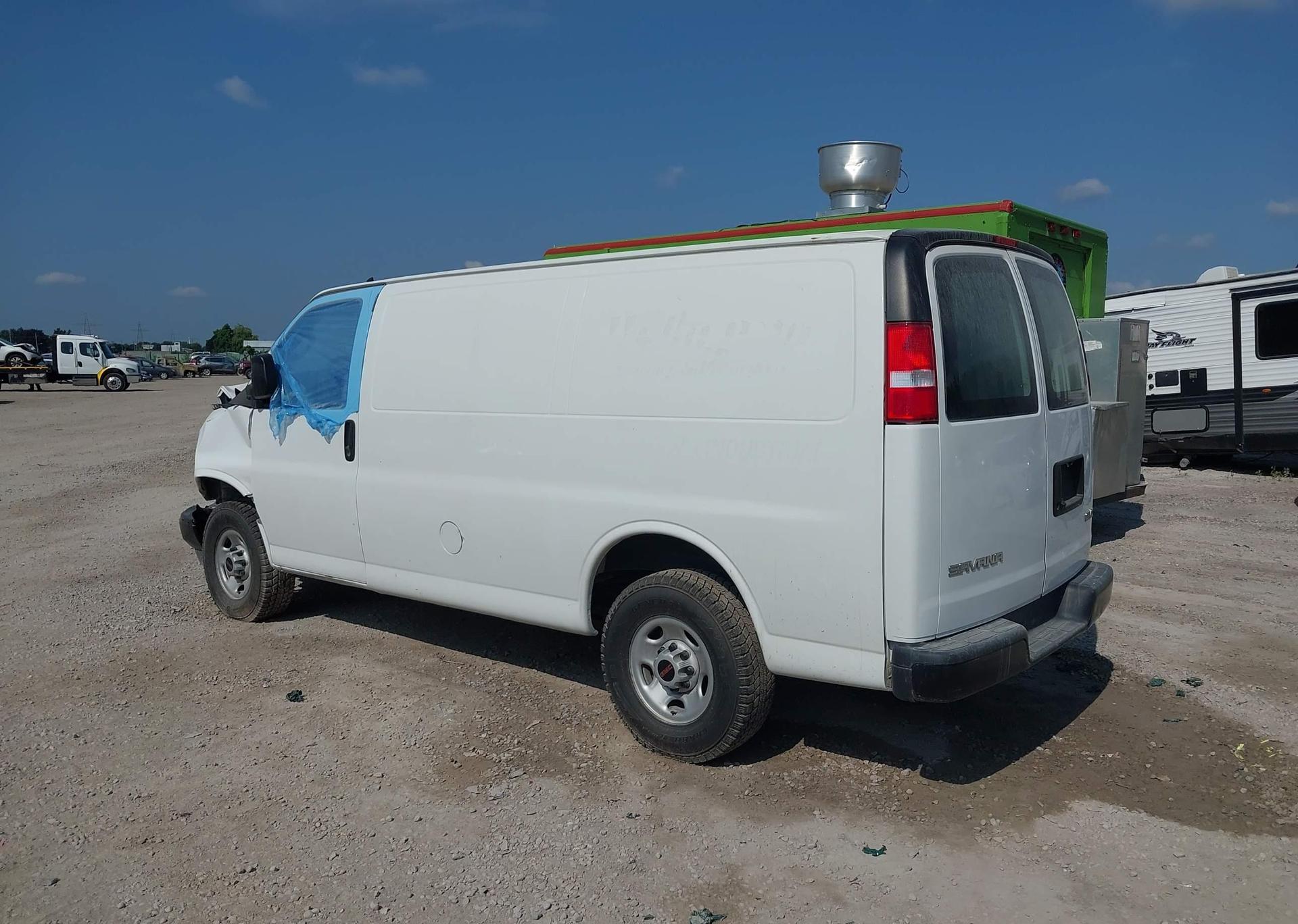 2023 GMC SAVANA G2500