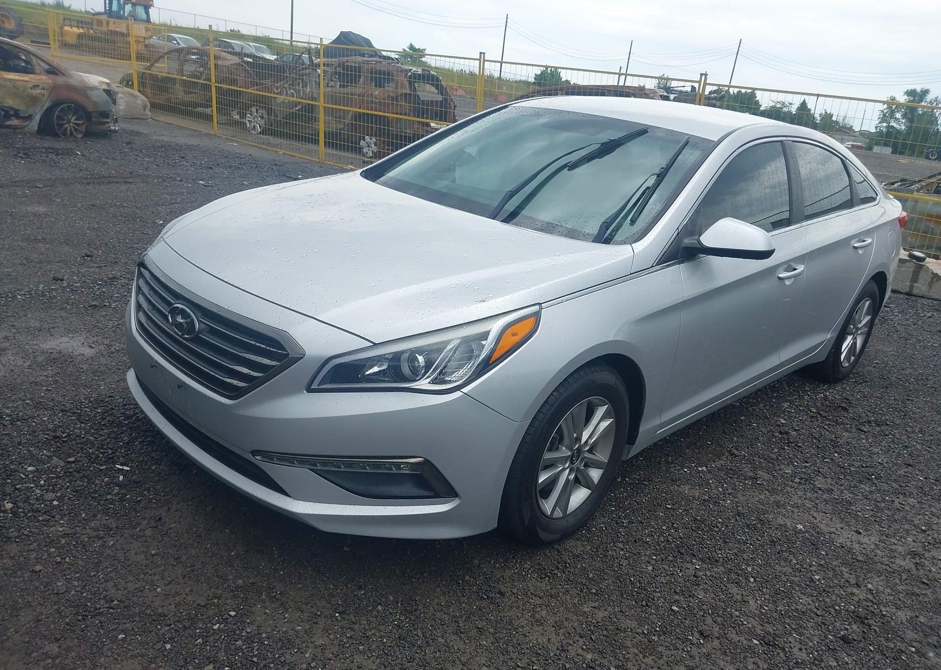 2015 HYUNDAI SONATA SE