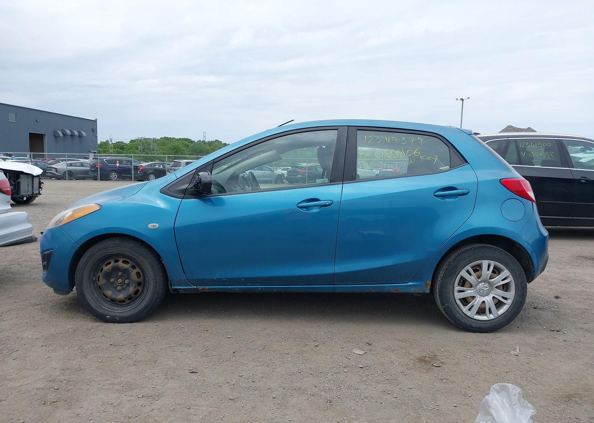2011 MAZDA MAZDA2 GS